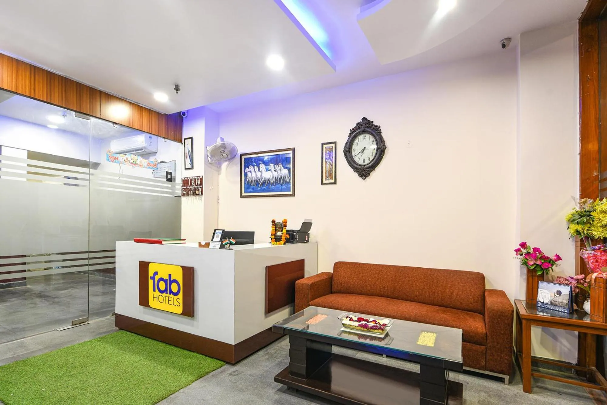 Lobby or reception in FabHotel Gracious Inn