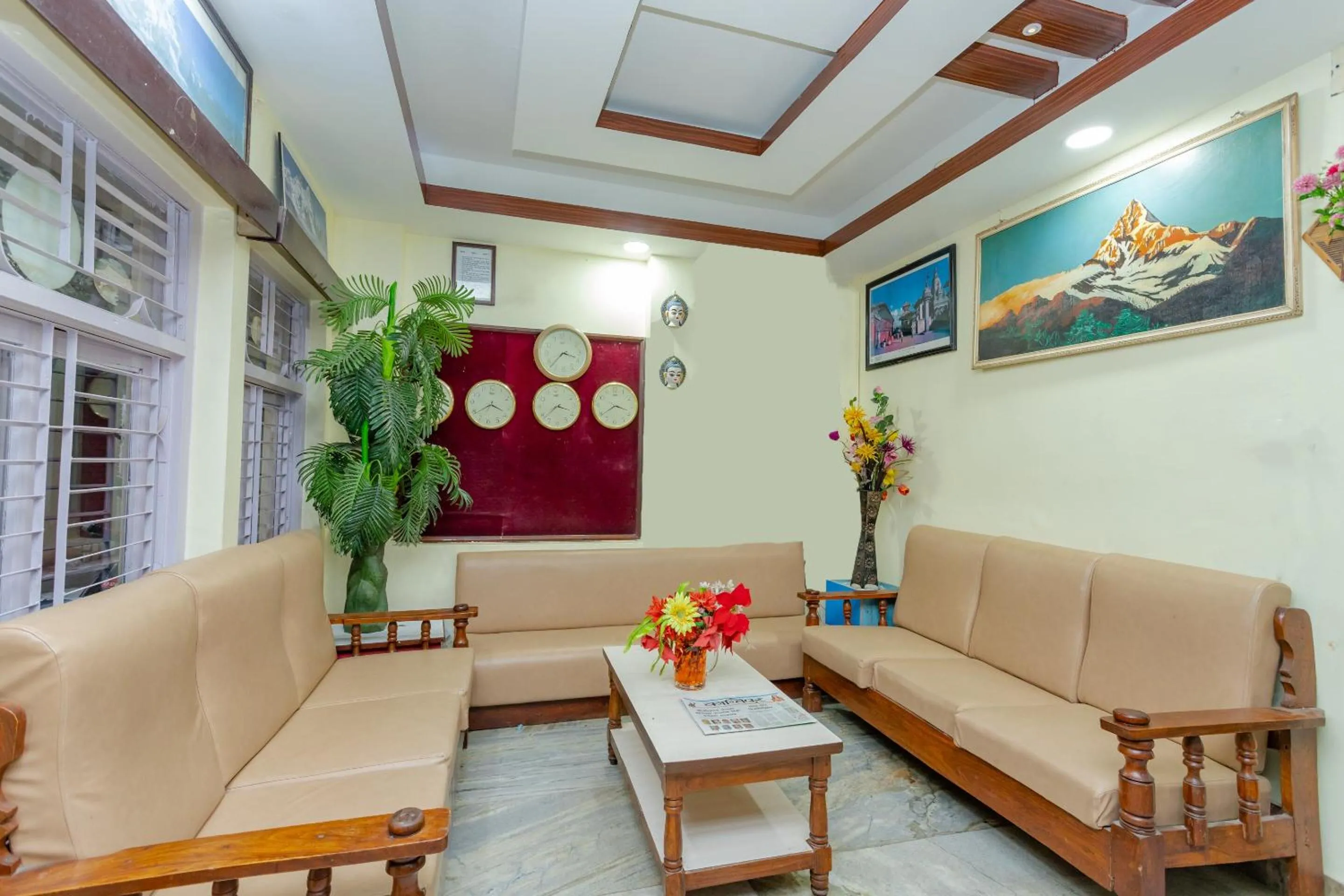 Lobby or reception in OYO 811 Hotel New Pokhara Palace