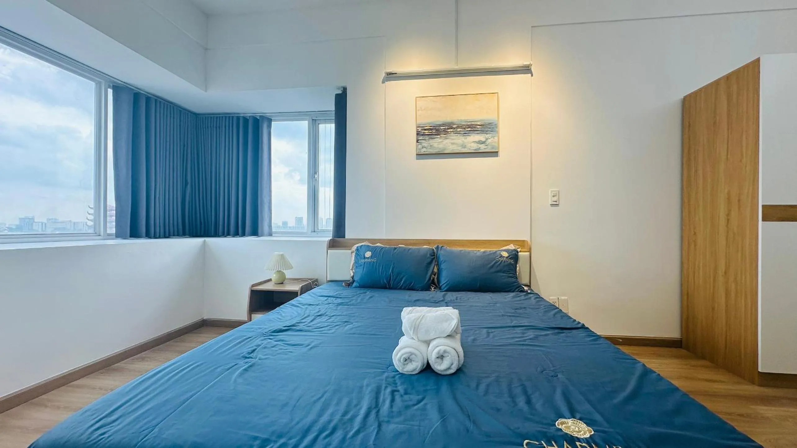 Bed in CHARMINGTON LA POINTE - LUXURY APARTMENT DISTRICT 10