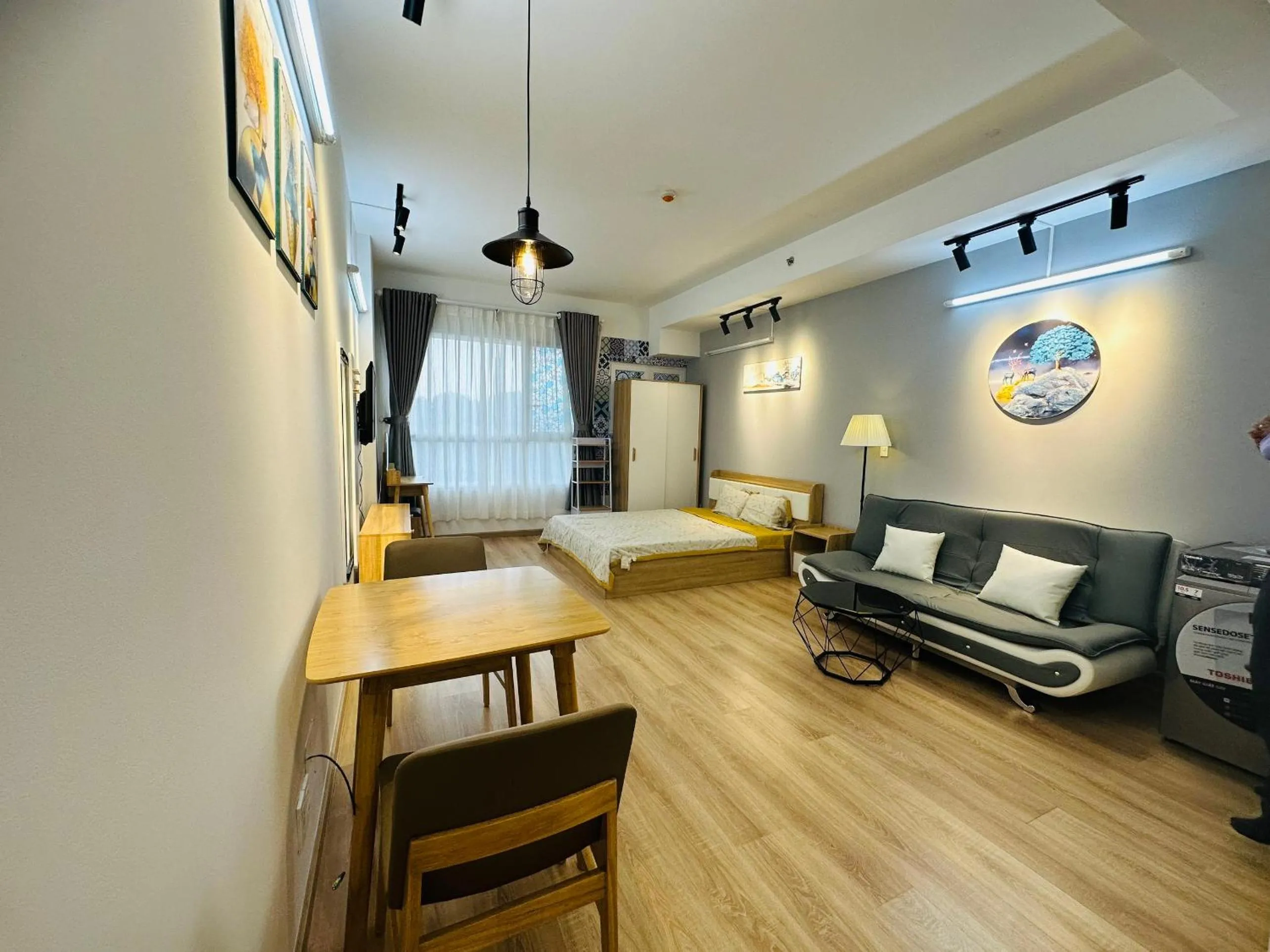 CHARMINGTON LA POINTE - LUXURY APARTMENT DISTRICT 10