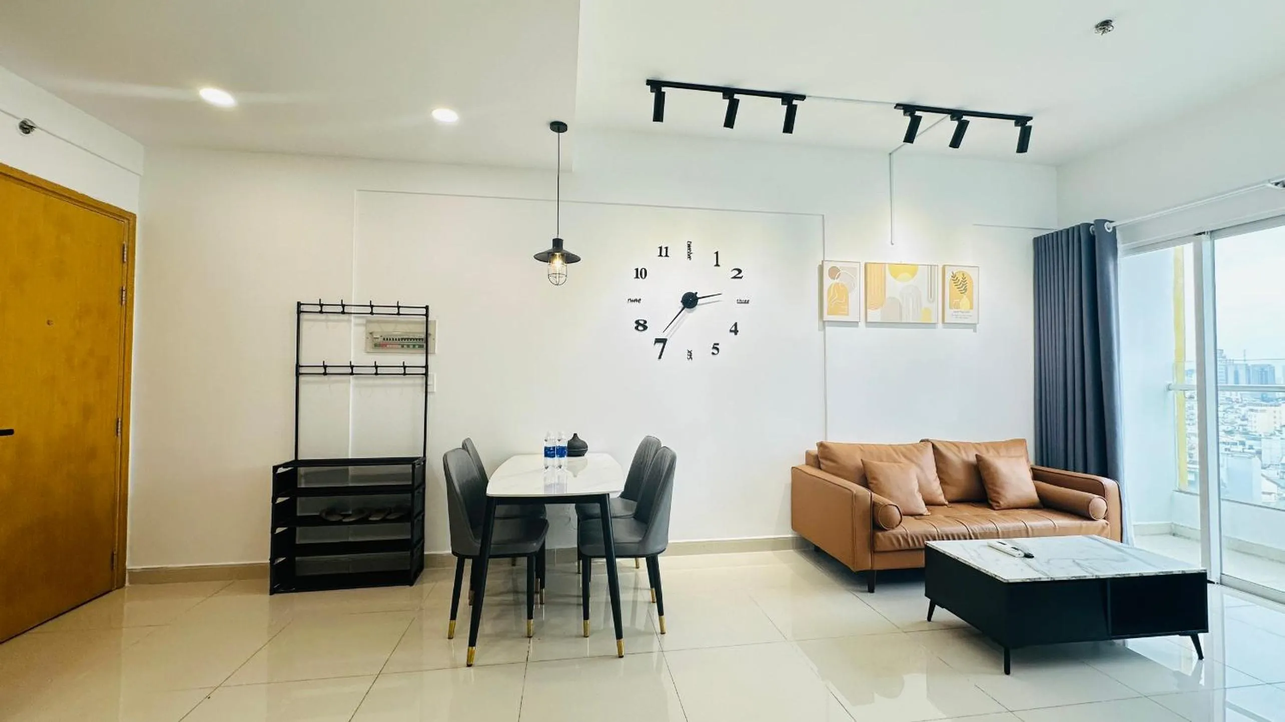 CHARMINGTON LA POINTE - LUXURY APARTMENT DISTRICT 10