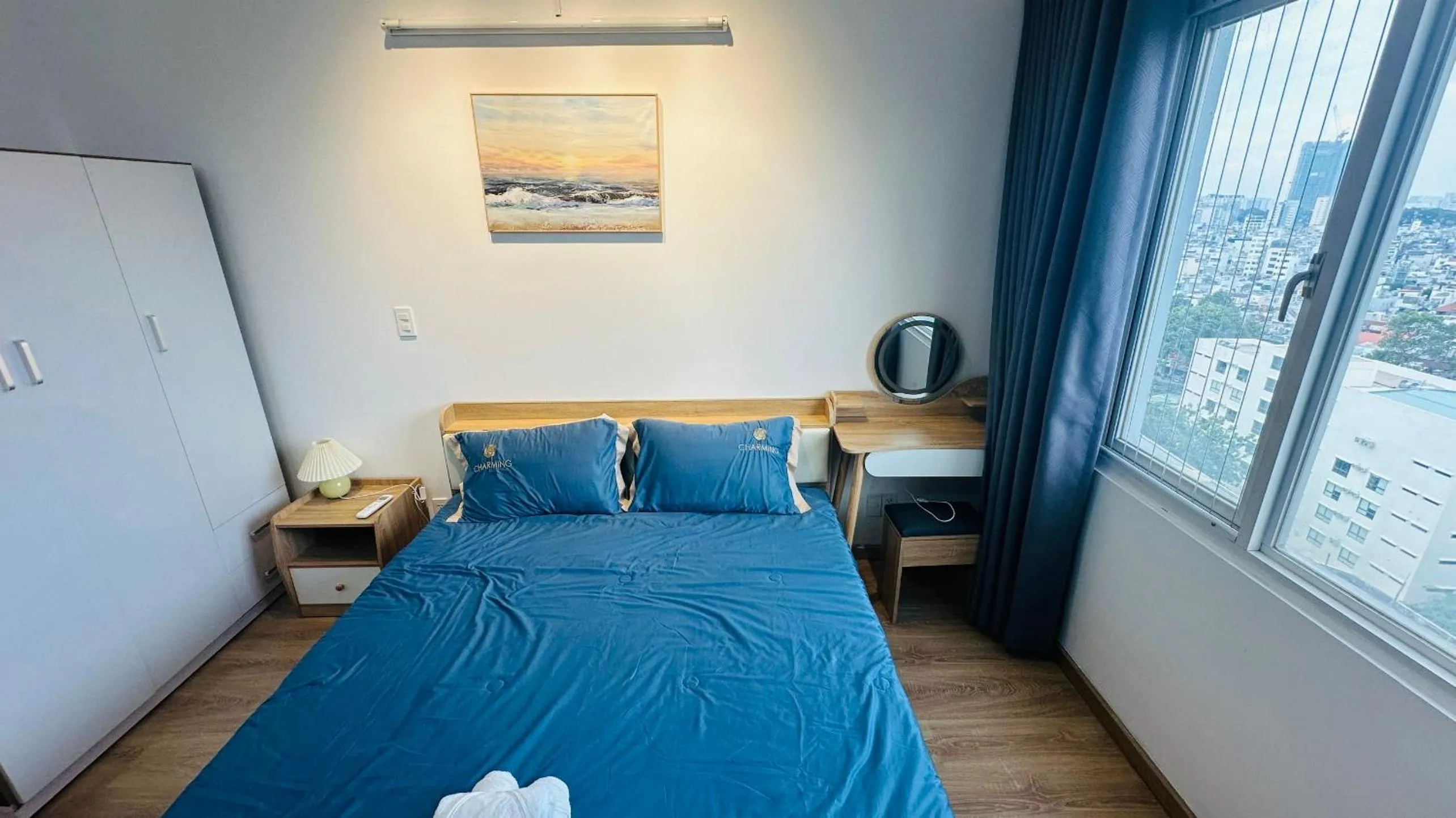 Bed in CHARMINGTON LA POINTE - LUXURY APARTMENT DISTRICT 10