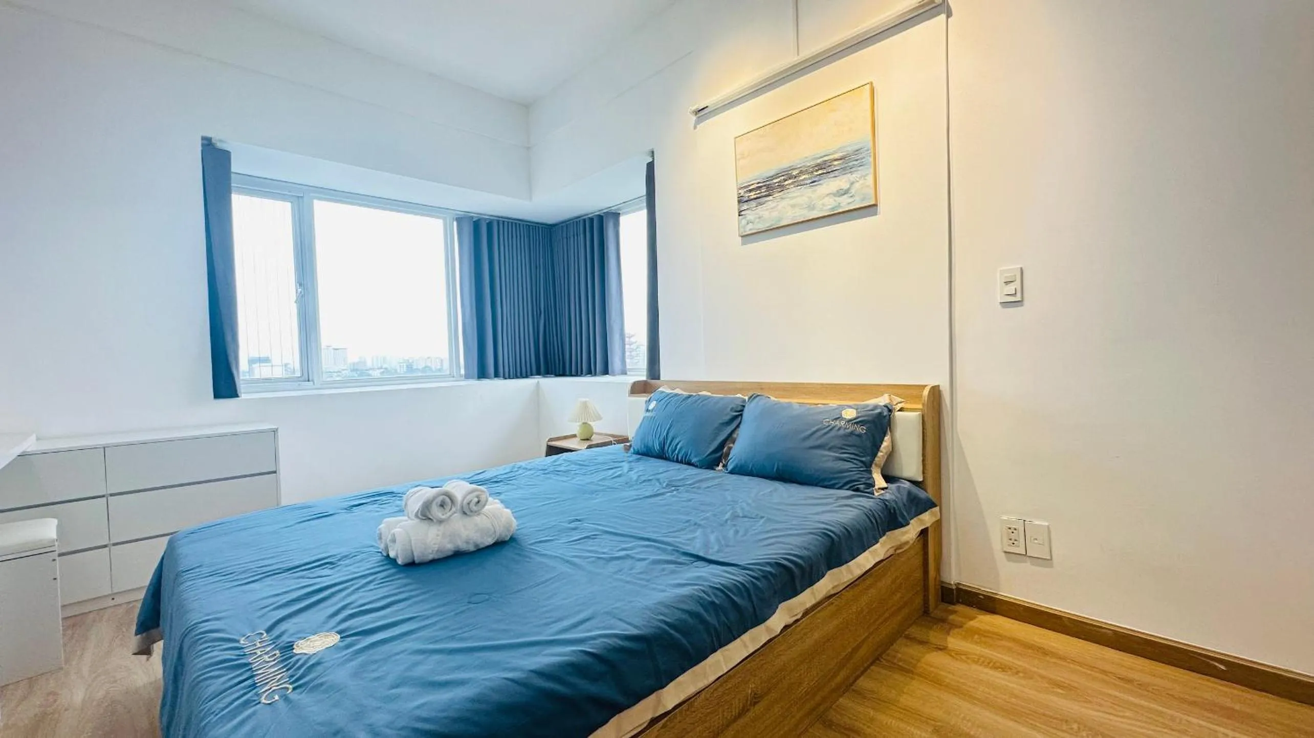 Bed in CHARMINGTON LA POINTE - LUXURY APARTMENT DISTRICT 10
