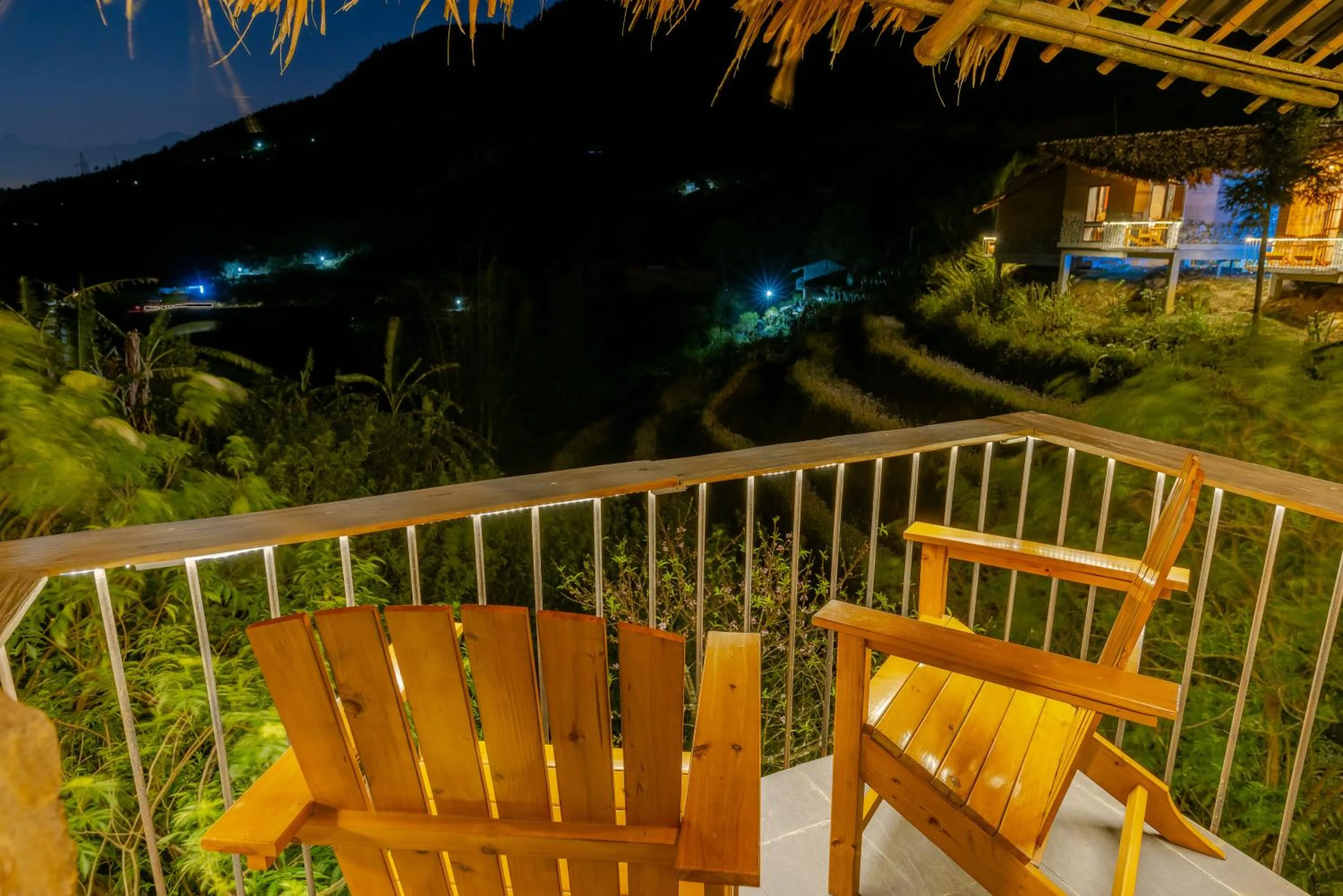 Night in Sapaxa Spring Garden Ecolodge