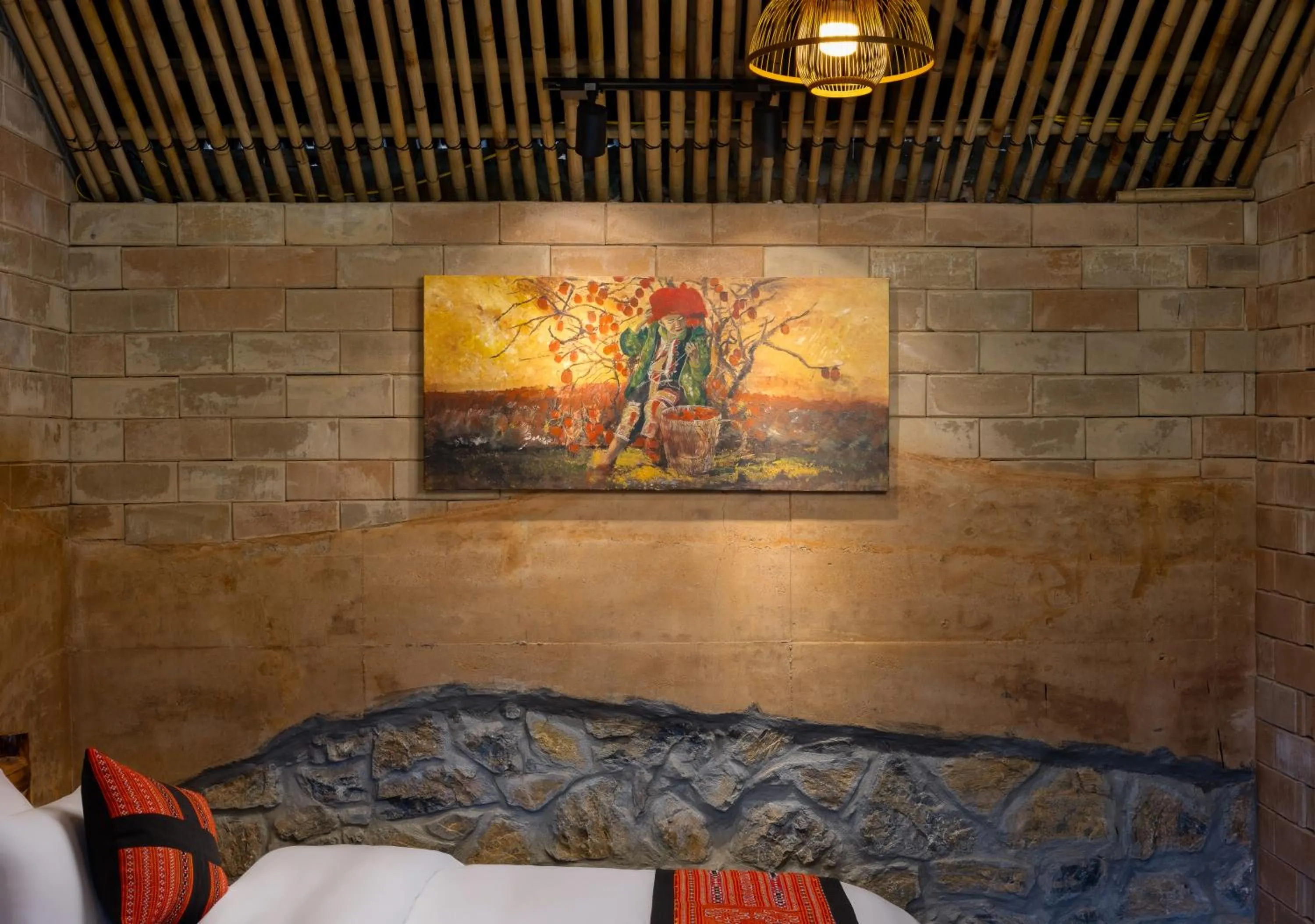 Decorative detail, Bed in Sapaxa Spring Garden Ecolodge