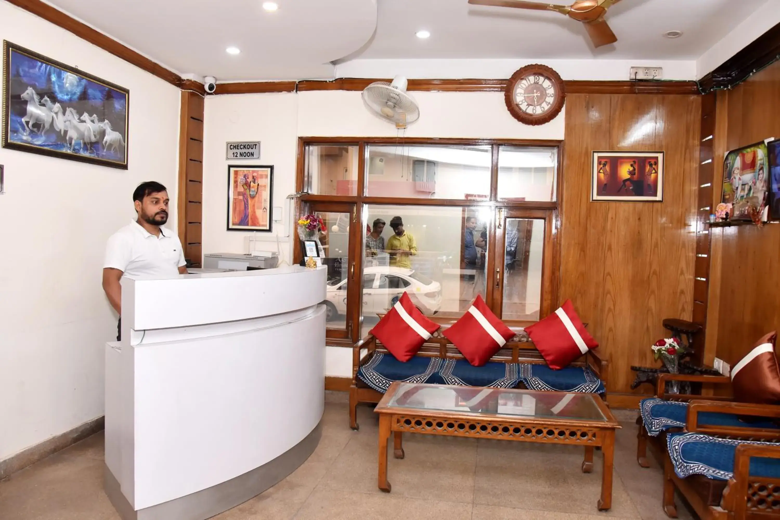 Lobby or reception in Hotel Sunshine Lobby or reception in Hotel Sunshine