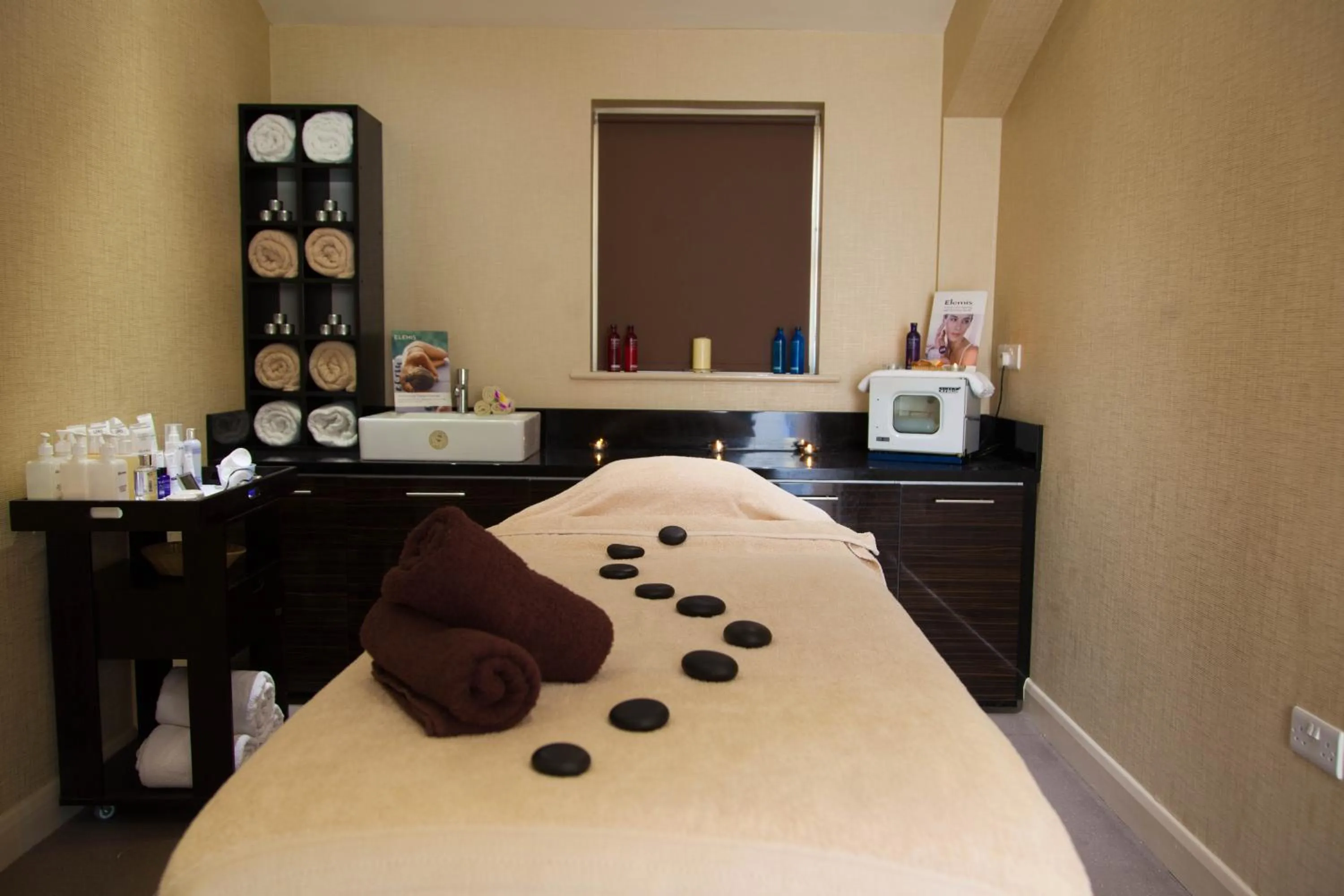 Property building, Bed in The Parsonage Hotel & Spa