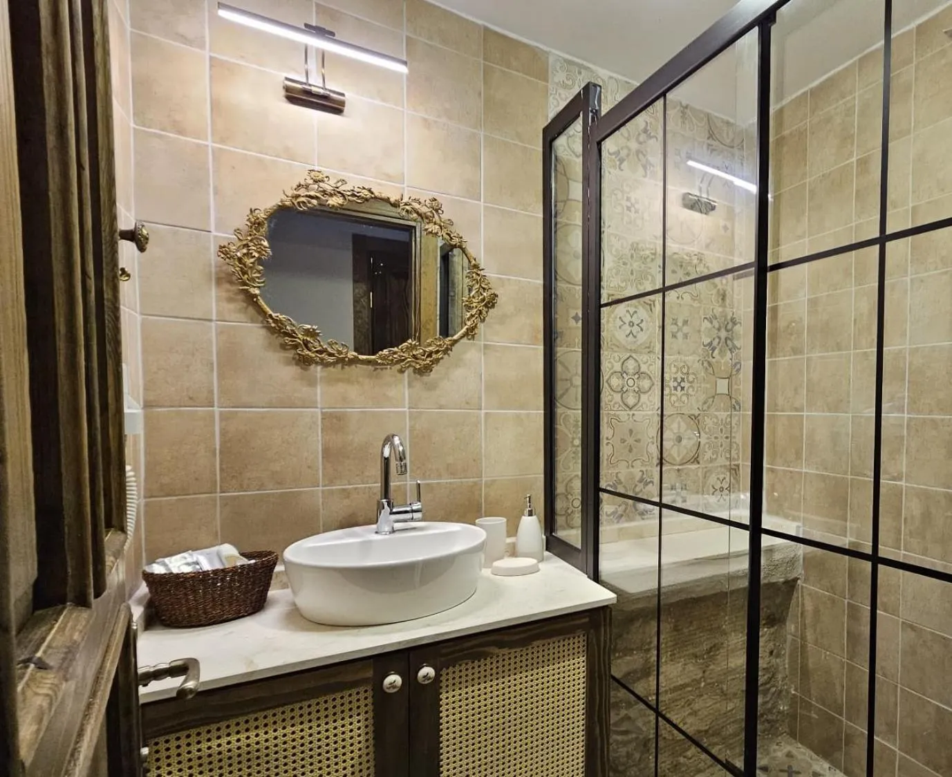 Shower in Origin Rooms Urla