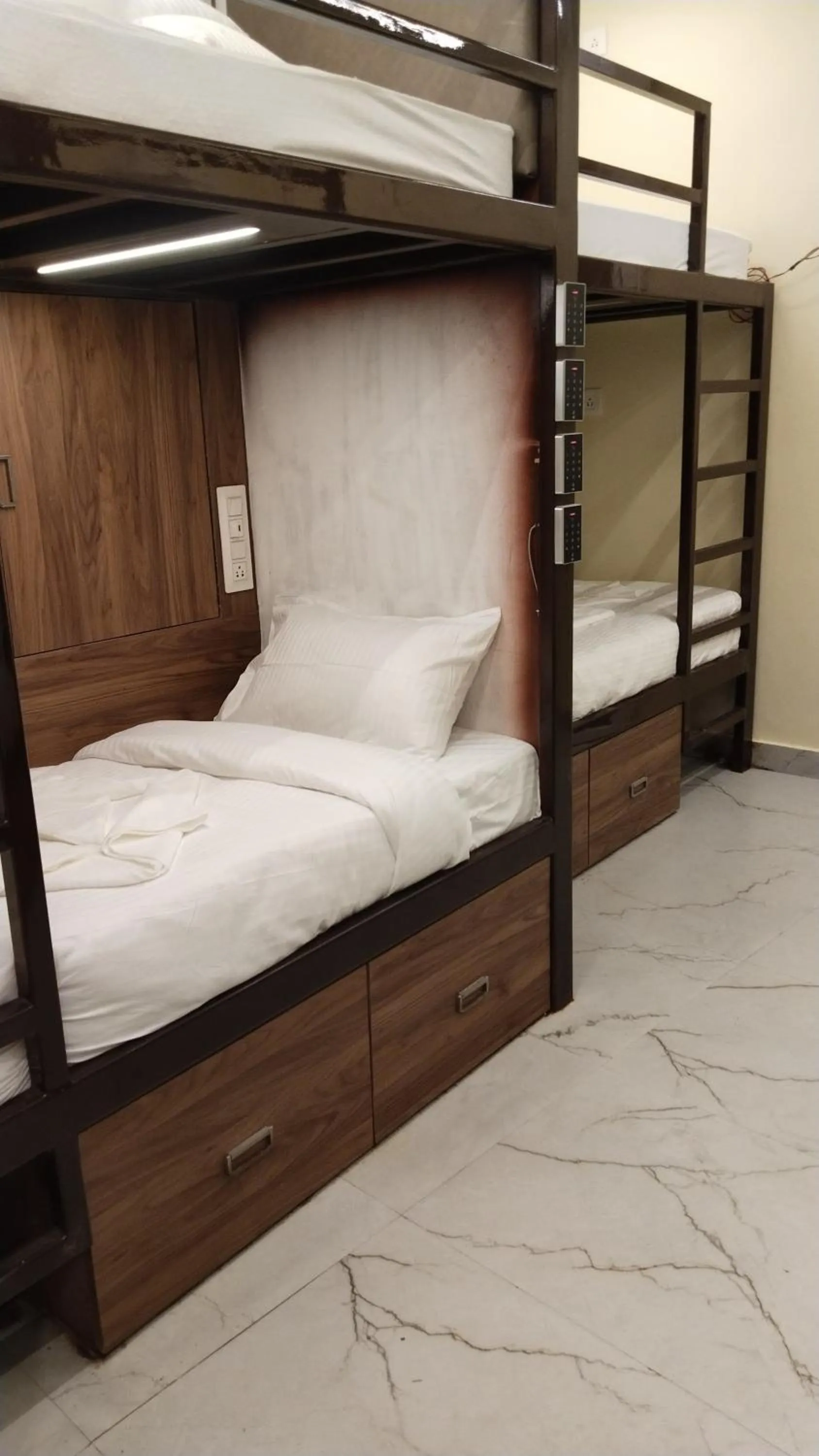 bunk bed, Bed in The Banaras Hotel