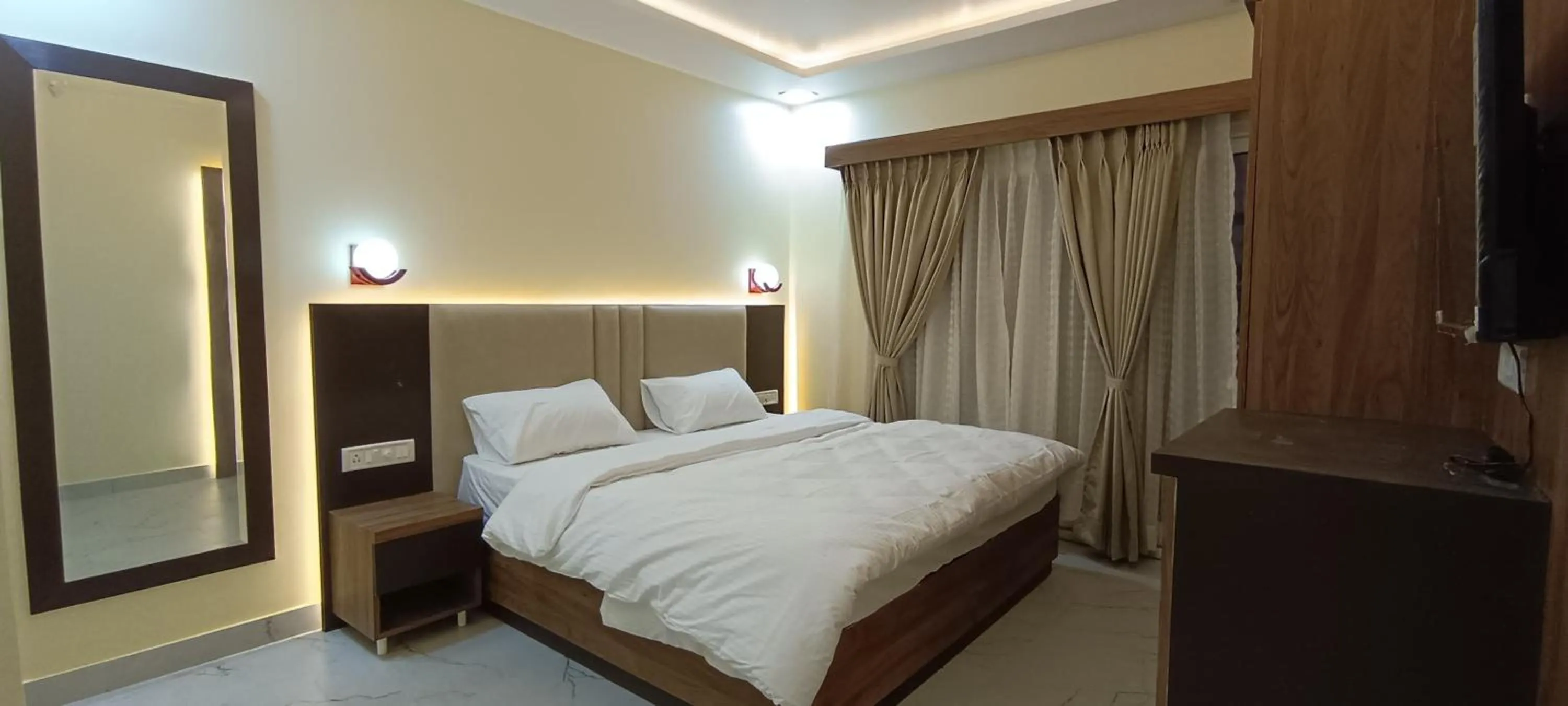 Bedroom, Bed in The Banaras Hotel