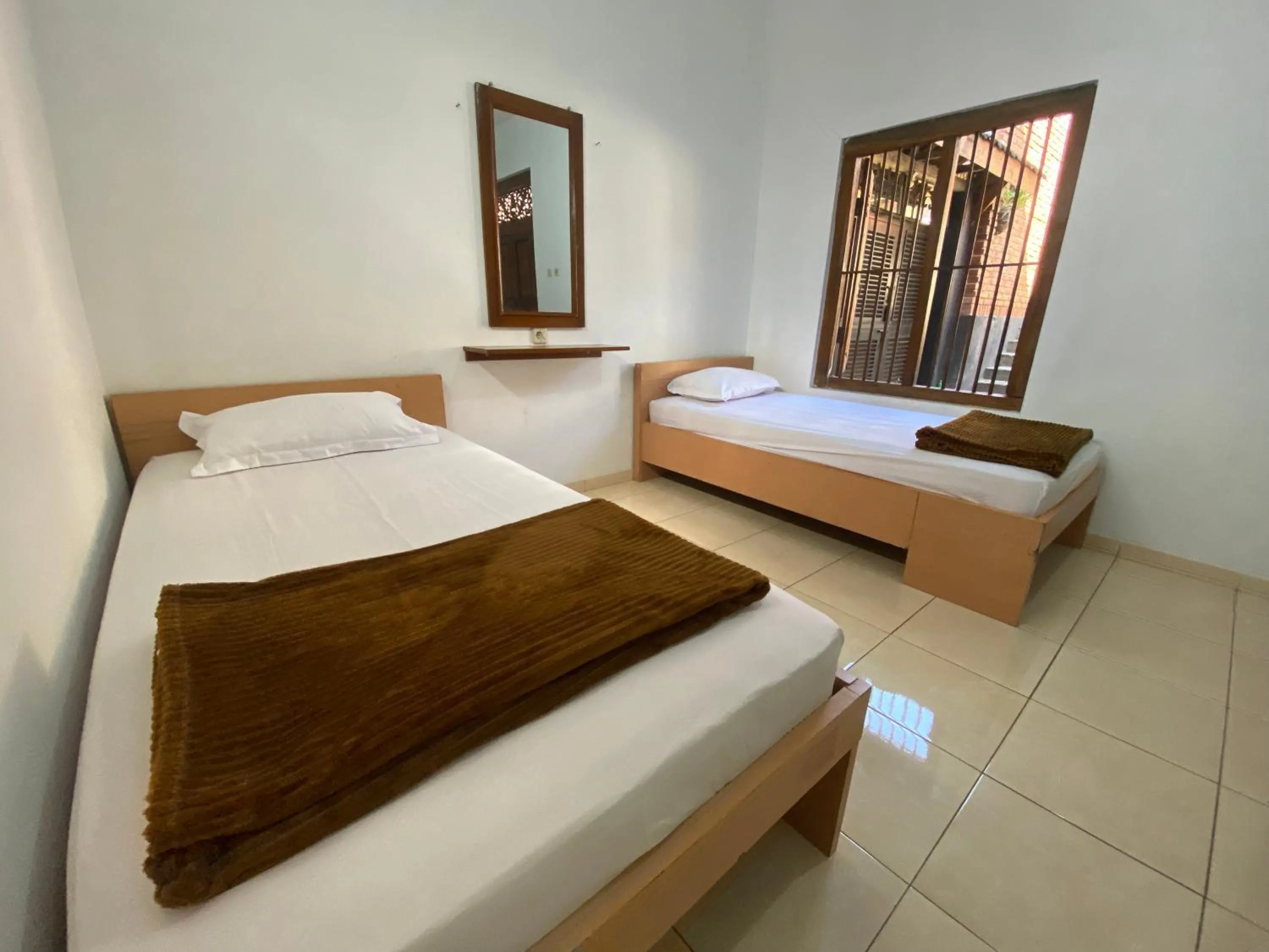 Superior Twin Room in Saraswati Traditional Homestay Temanggung RedPartner