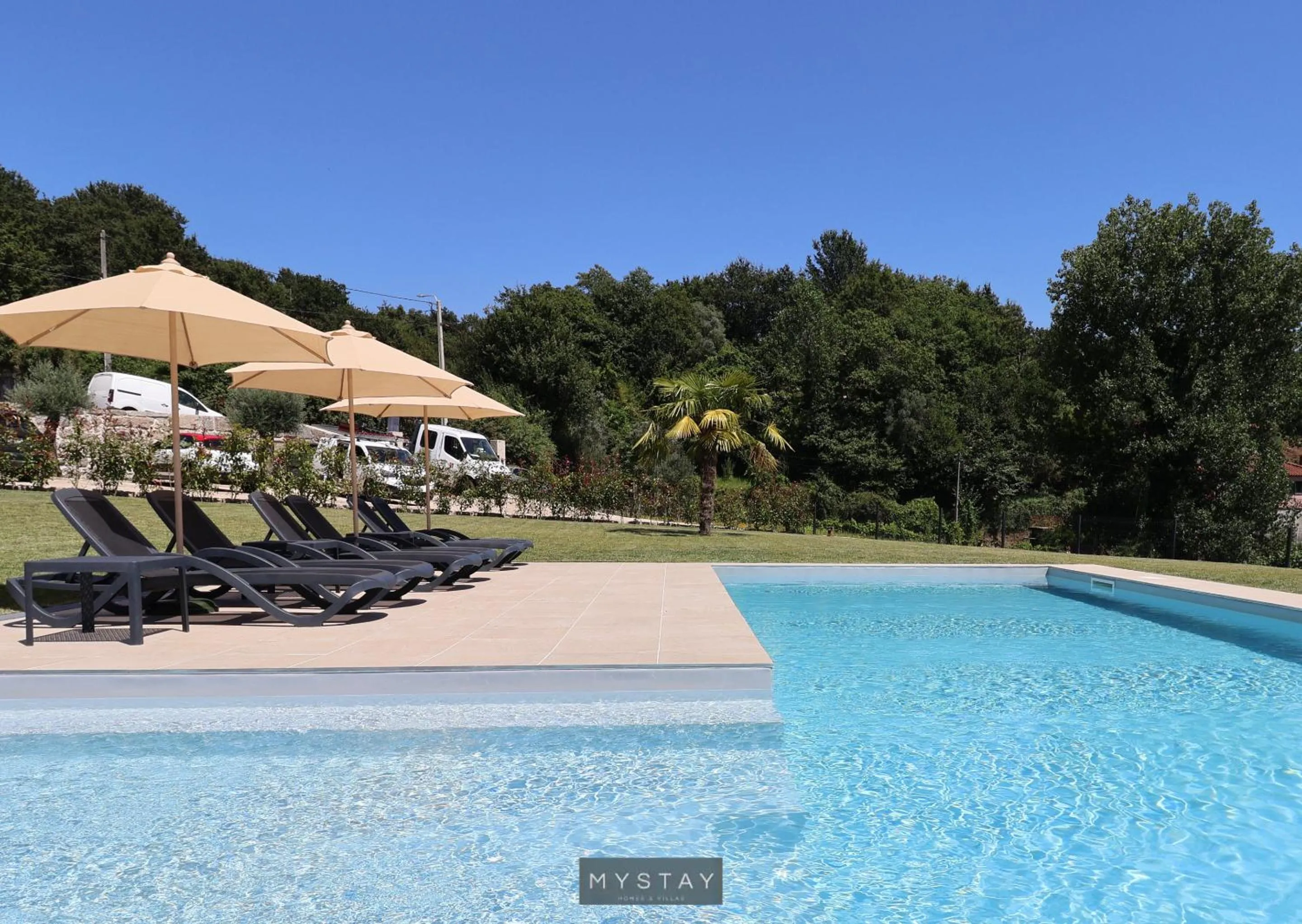 Swimming pool in MyStay - Casa d'Henrique
