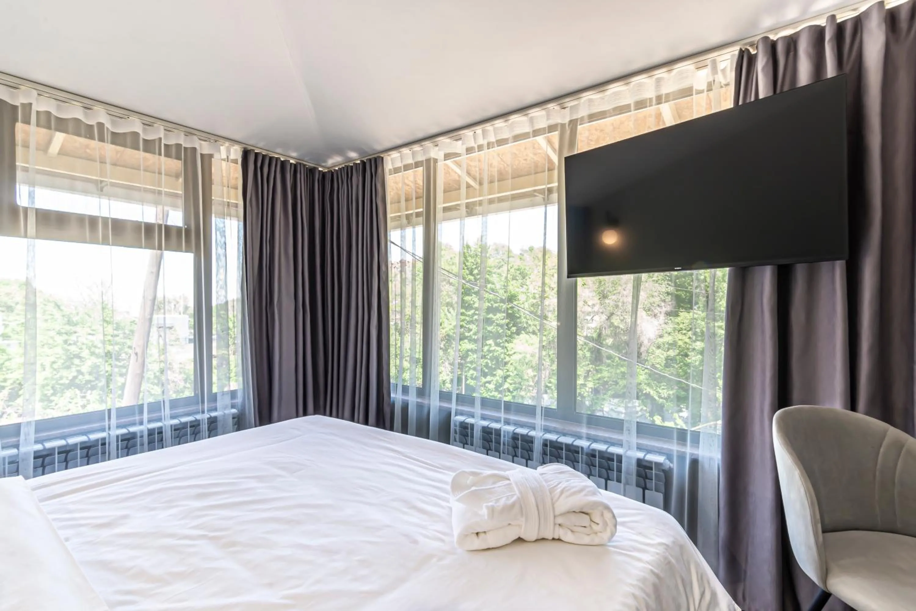 Bed in AYKUN Hotel