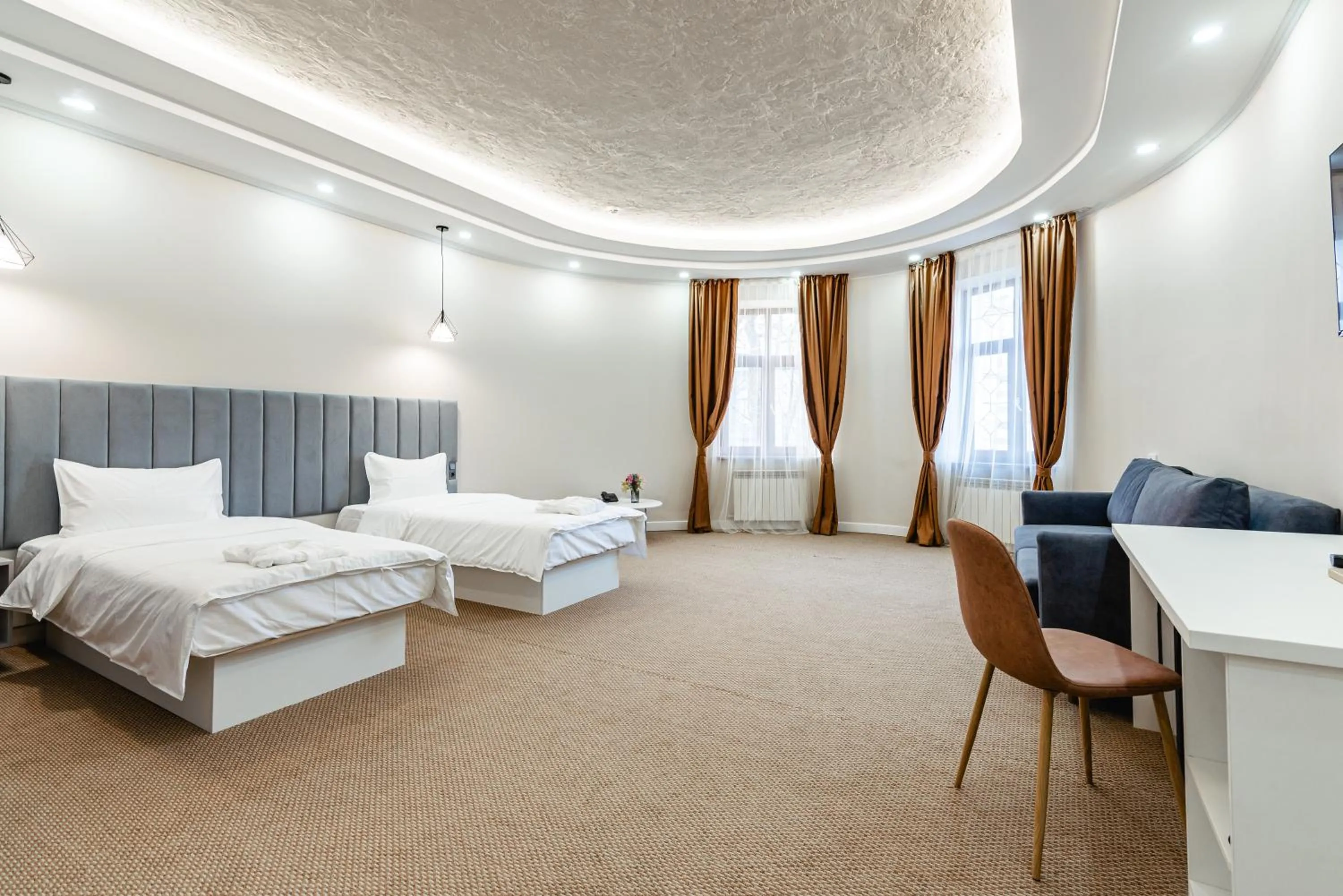 Bed in AYKUN Hotel