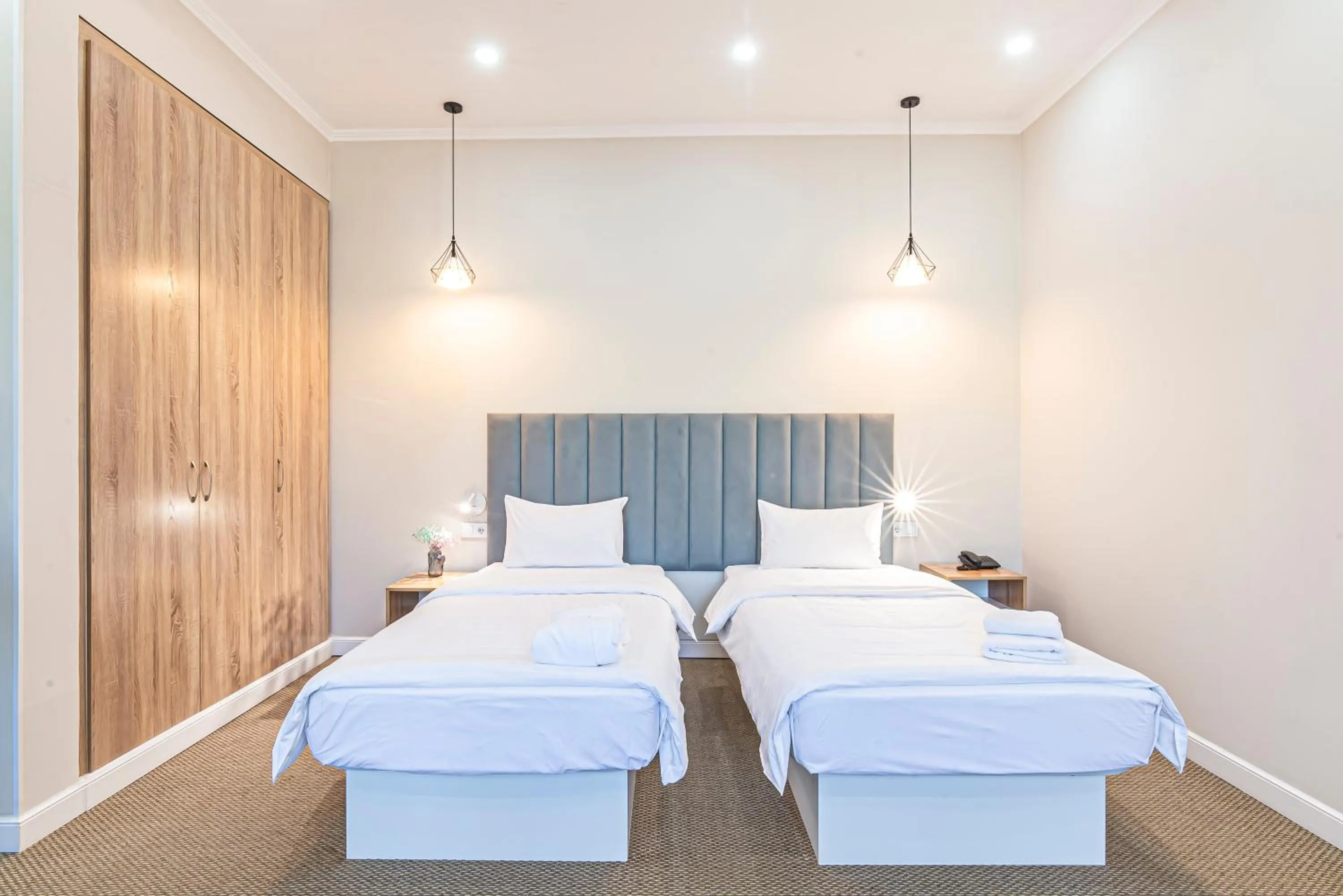Bed in AYKUN Hotel