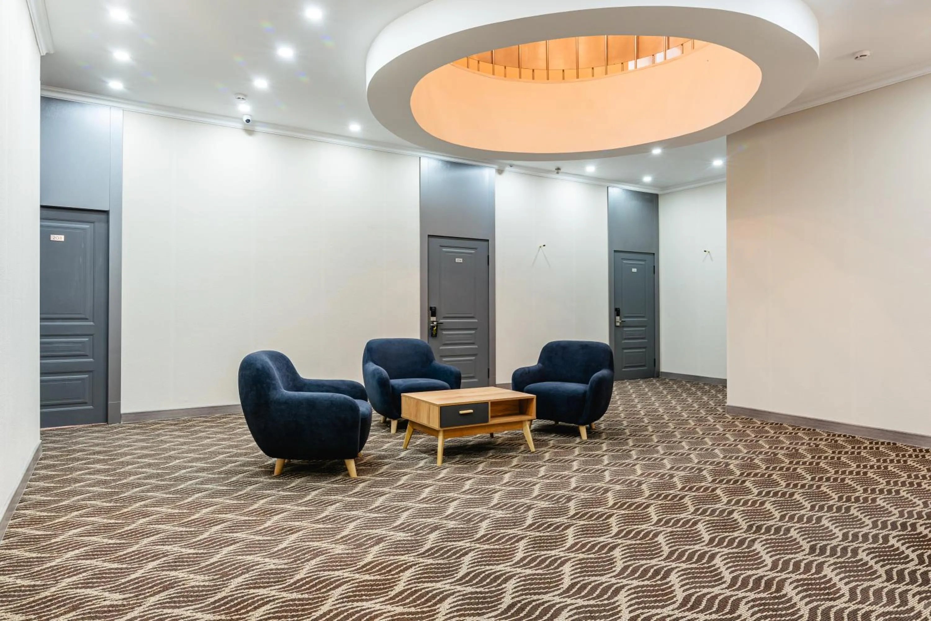 Seating area in AYKUN Hotel