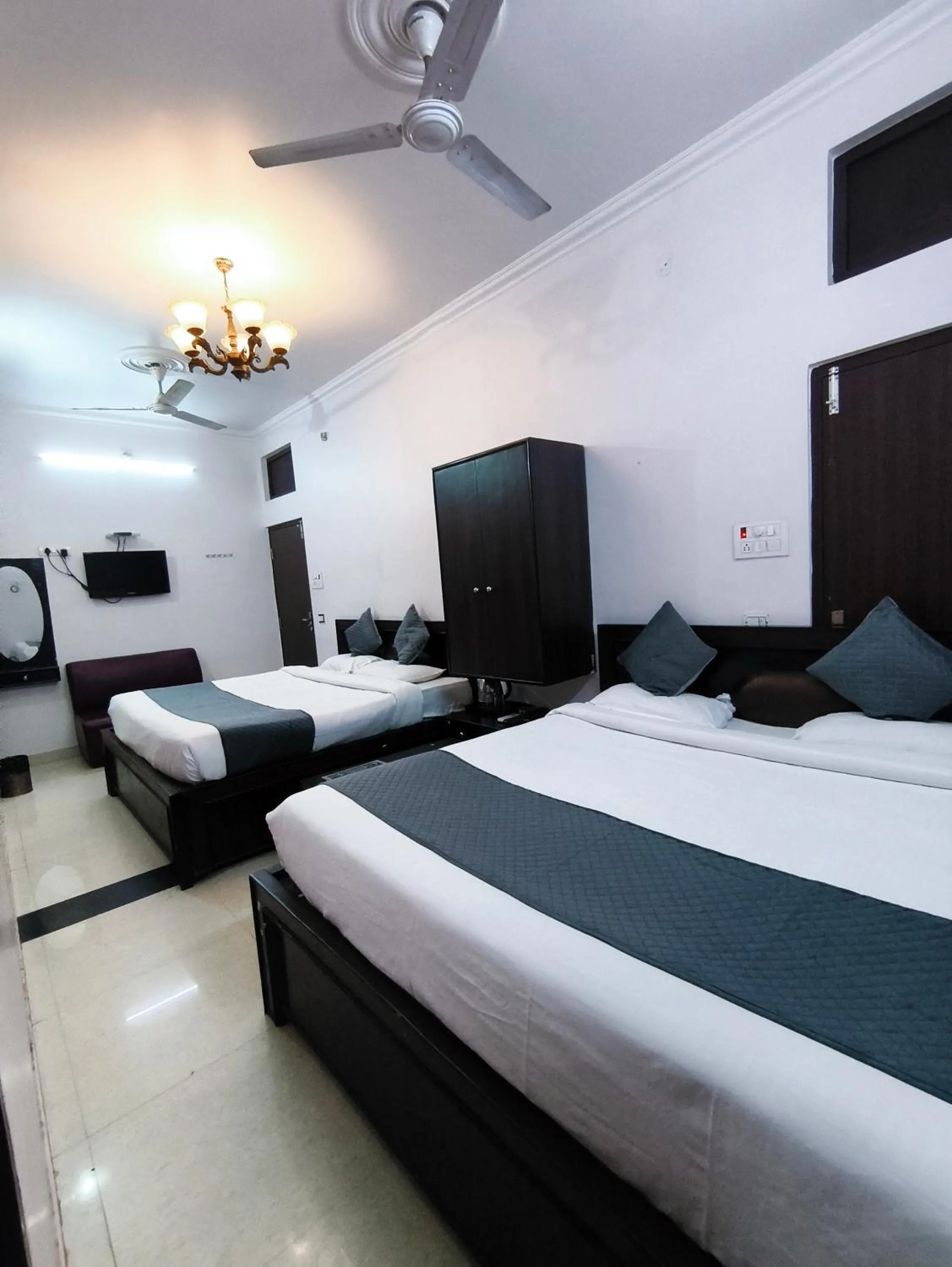 hotel blue star