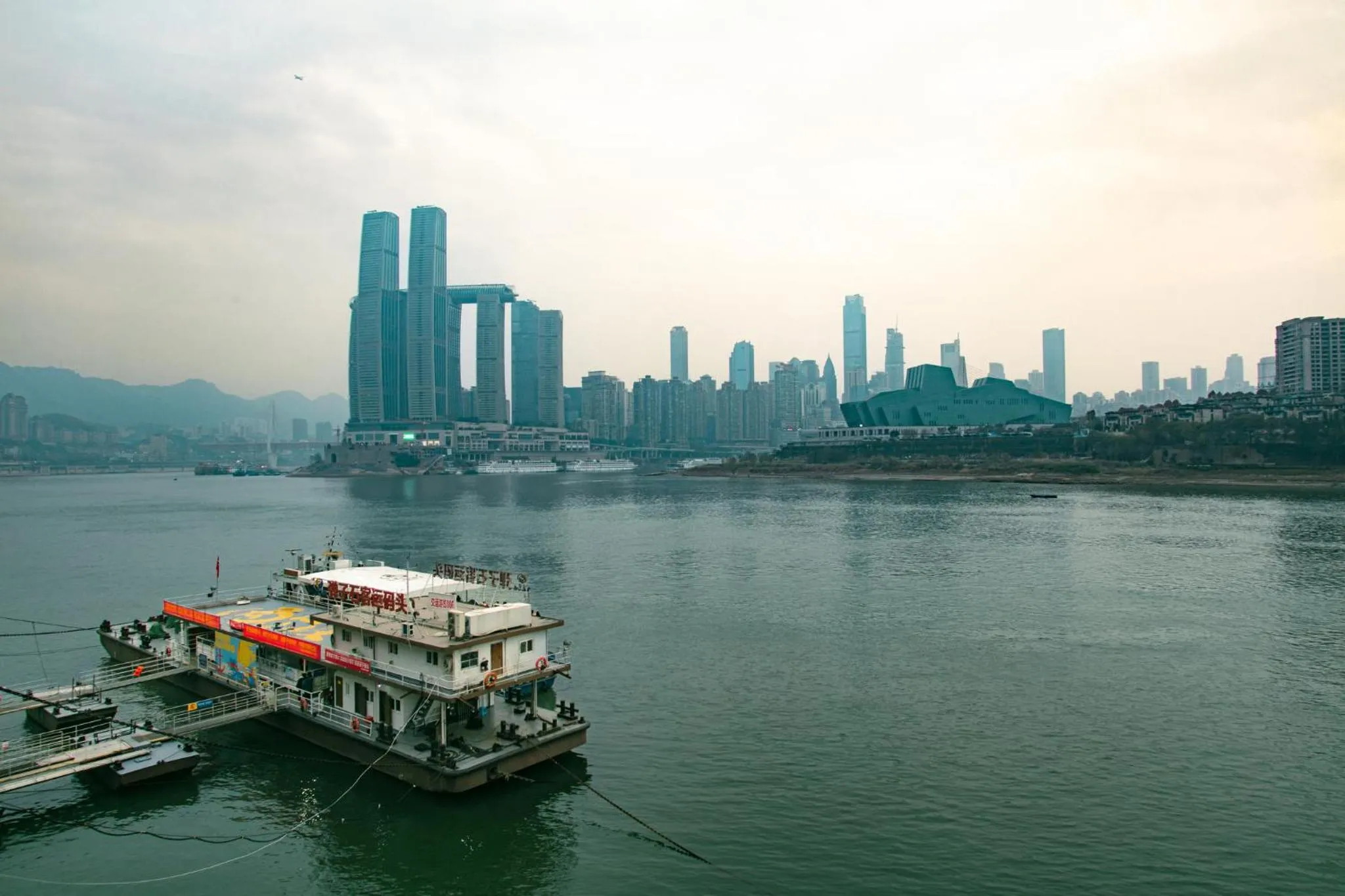 Nearby landmark in Holiday Inn Express Chongqing Nanbin Road by IHG