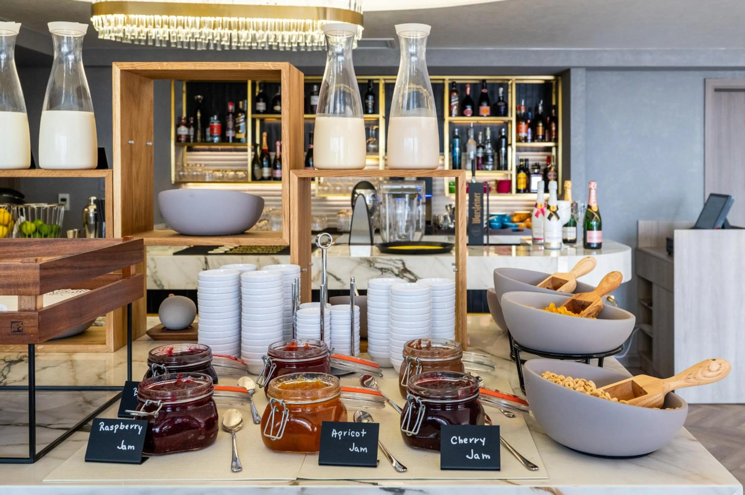 Breakfast in Crowne Plaza Constanta - Mamaia Beach by IHG