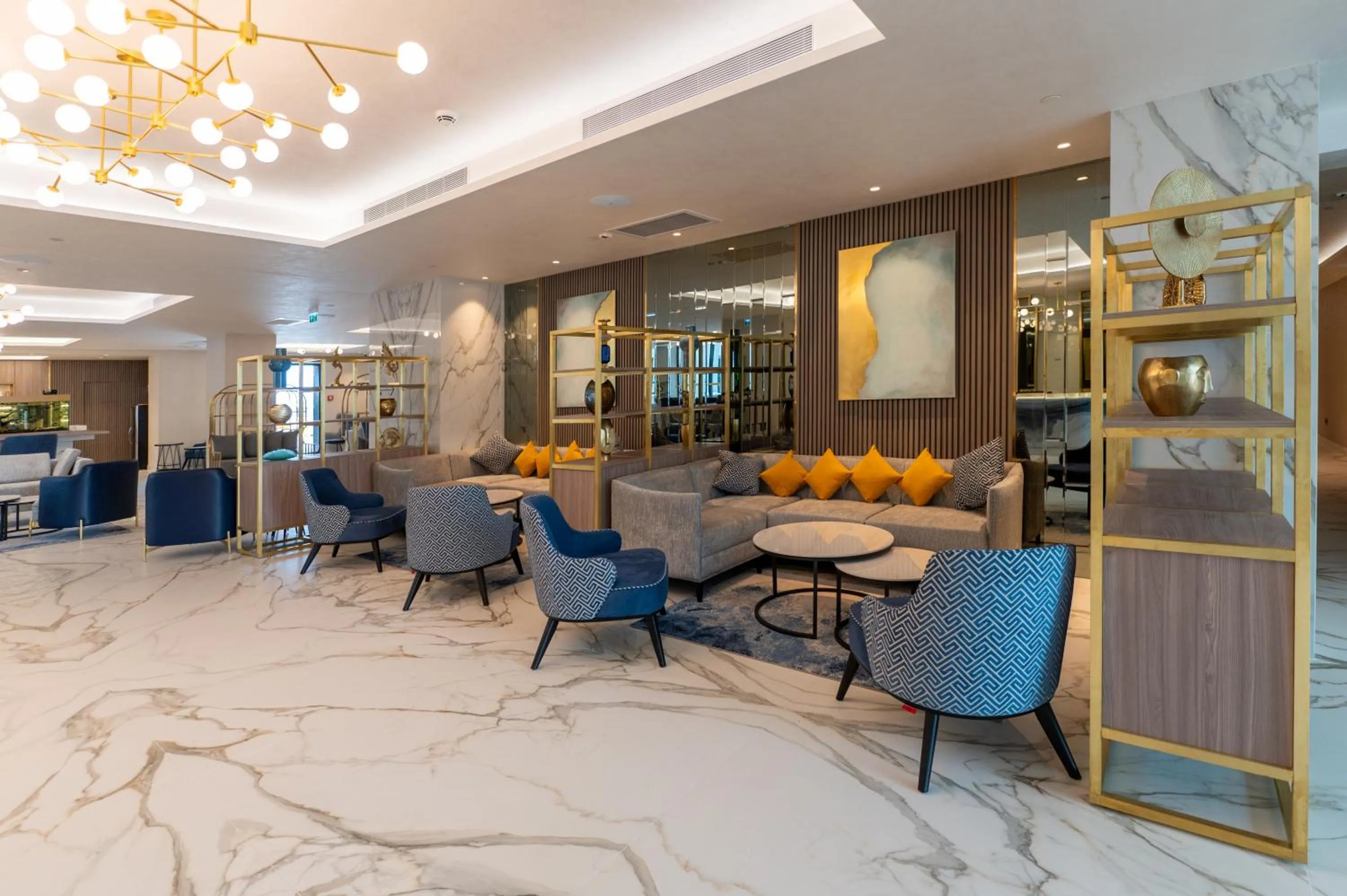 Lobby or reception in Crowne Plaza Constanta - Mamaia Beach by IHG