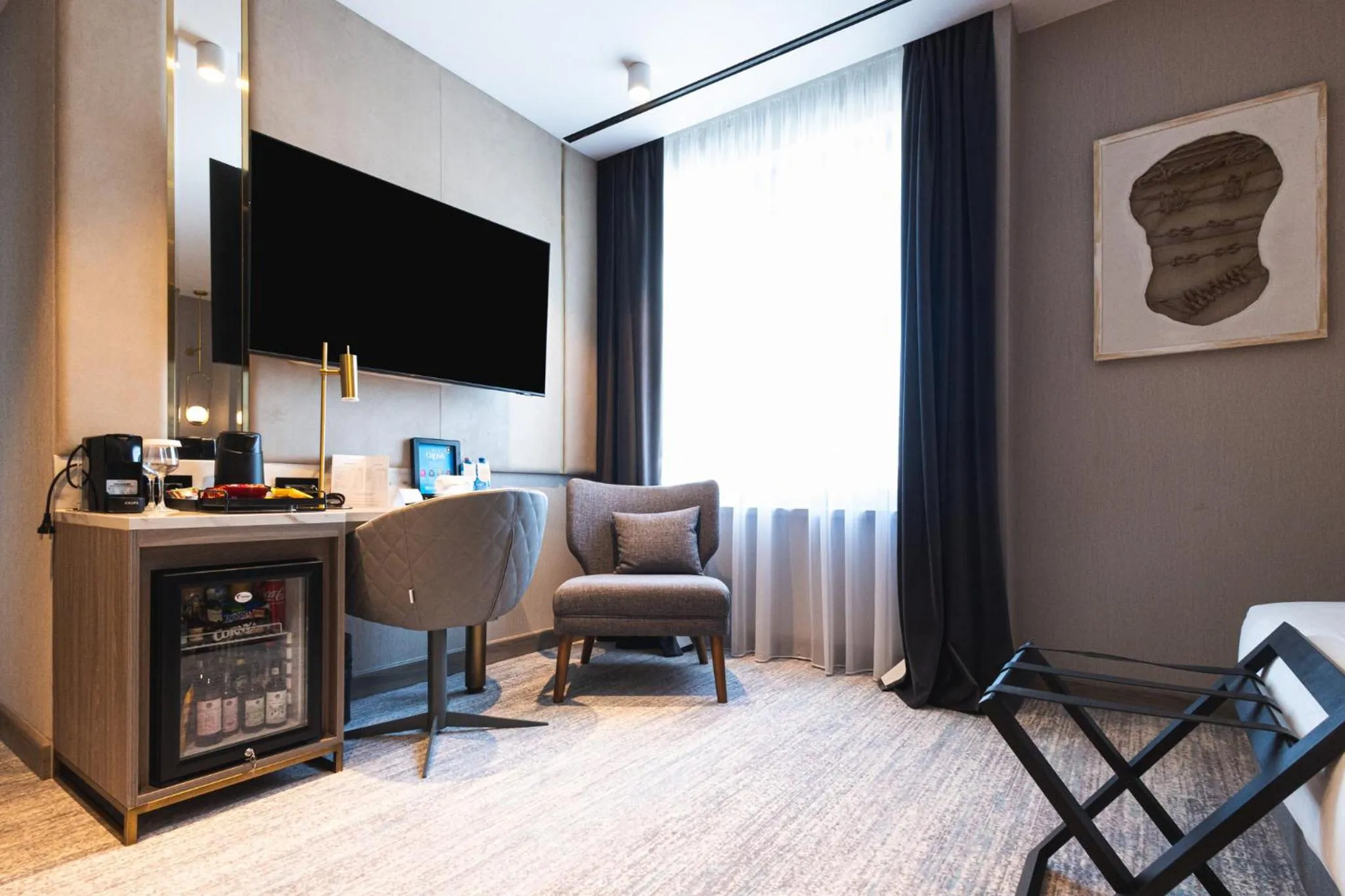 Photo of the whole room in Crowne Plaza Constanta - Mamaia Beach by IHG