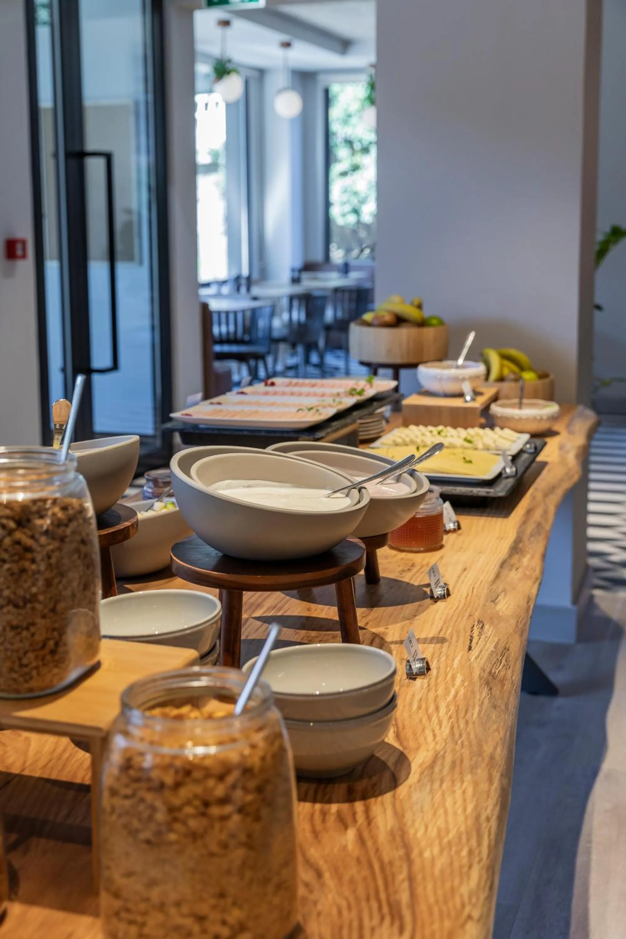 Buffet breakfast in Holiday Inn Express Porto - Boavista by IHG