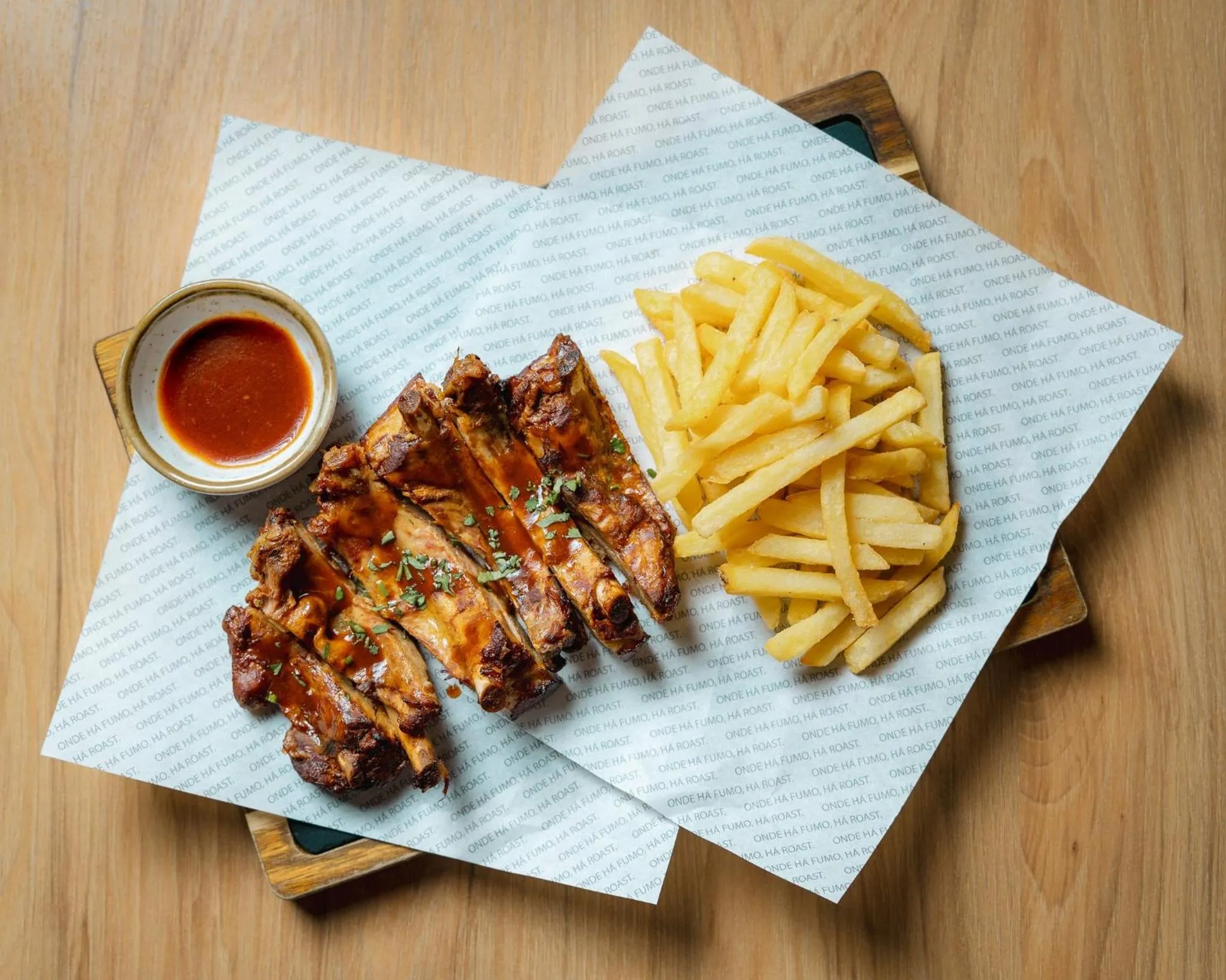 Restaurant/places to eat in Holiday Inn Express Porto - Boavista by IHG