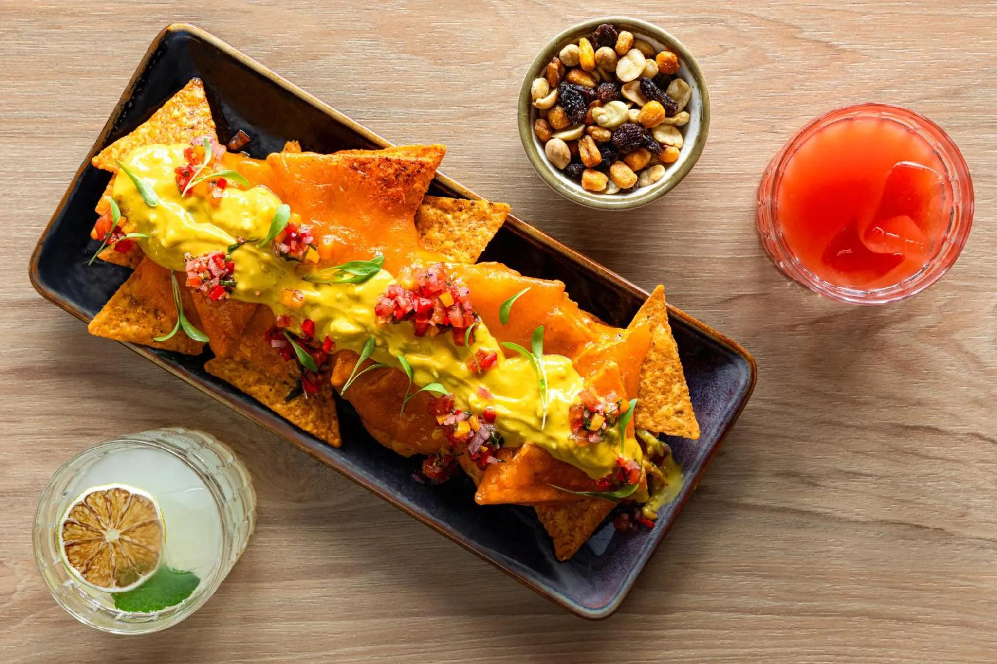 Lounge or bar in Holiday Inn Express Porto - Boavista by IHG