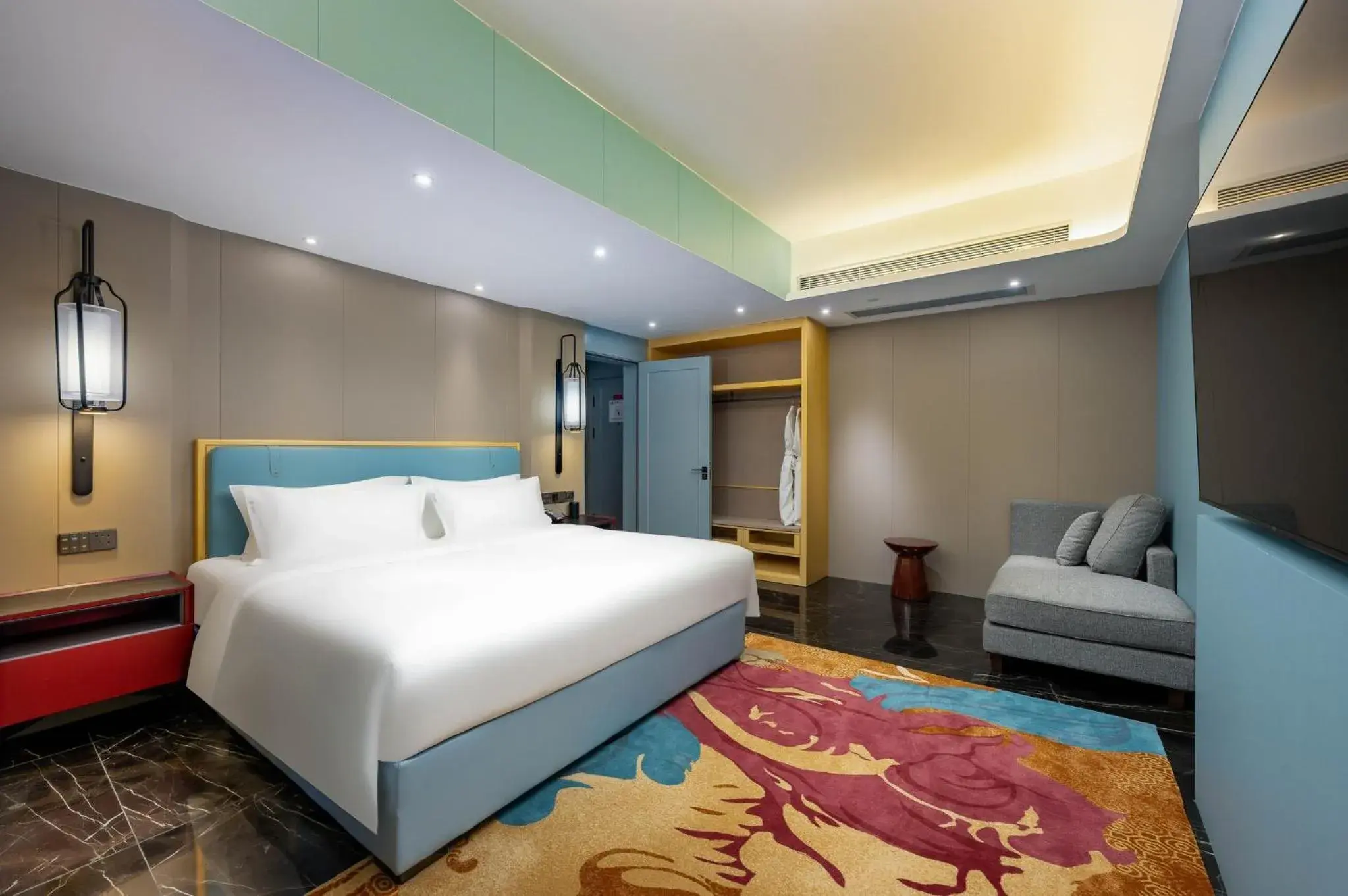 One-Bedroom King Suite with Sea View in Holiday Inn Express Zhuhai Guishan Island, an IHG Hotel One-Bedroom King Suite with Sea View in Holiday Inn Express Zhuhai Guishan Island, an IHG Hotel