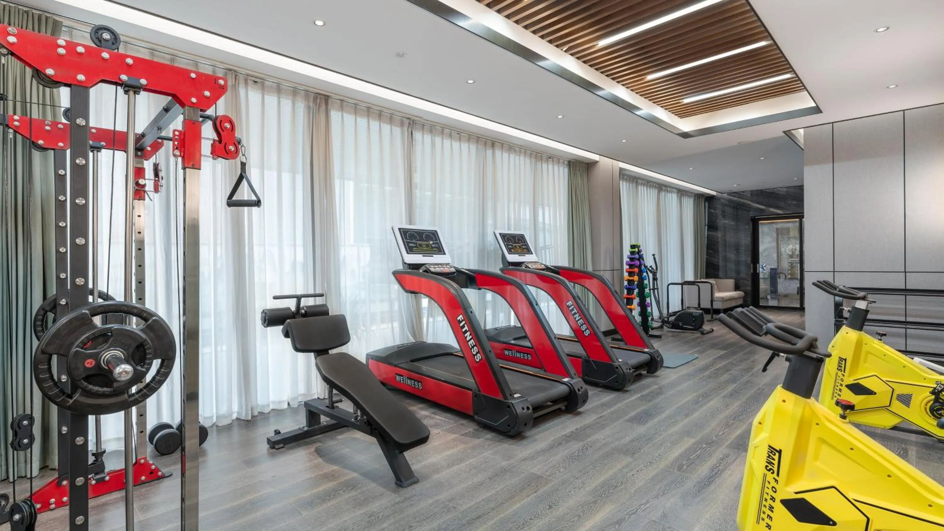 Fitness centre/facilities in Holiday Inn Express Pingchang by IHG