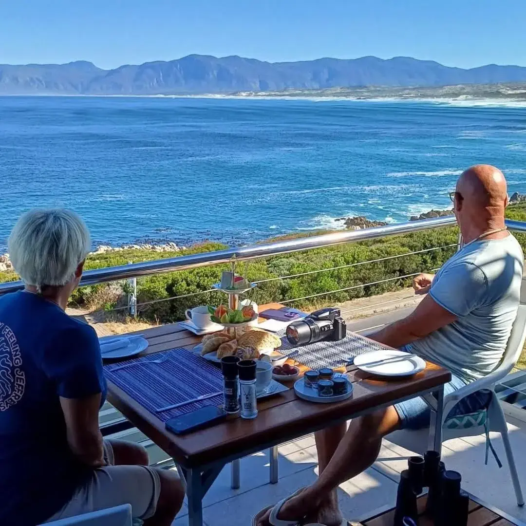 Restaurant/places to eat in 65onCliff Restaurant/places to eat in 65onCliff