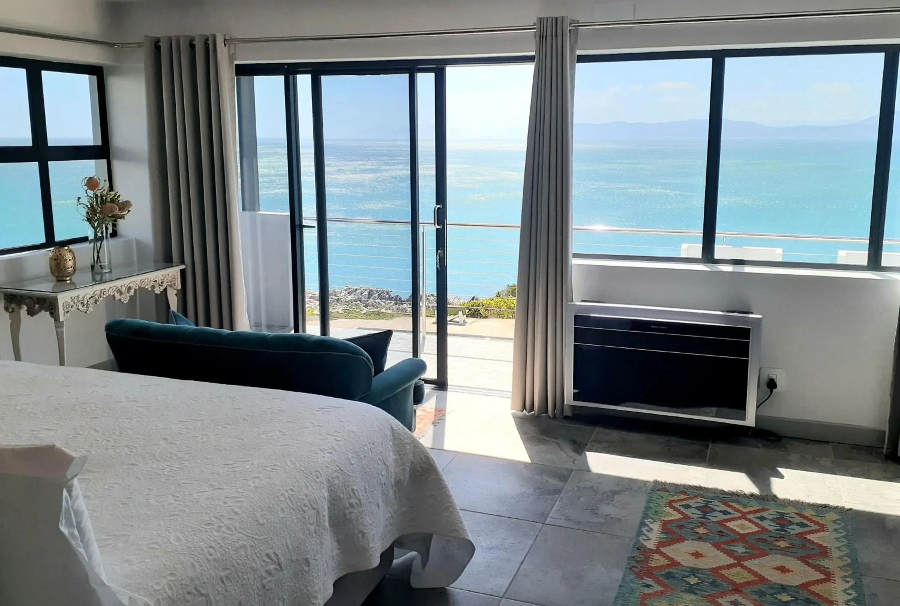 View (from property/room), Bed in 65onCliff View (from property/room), Bed in 65onCliff