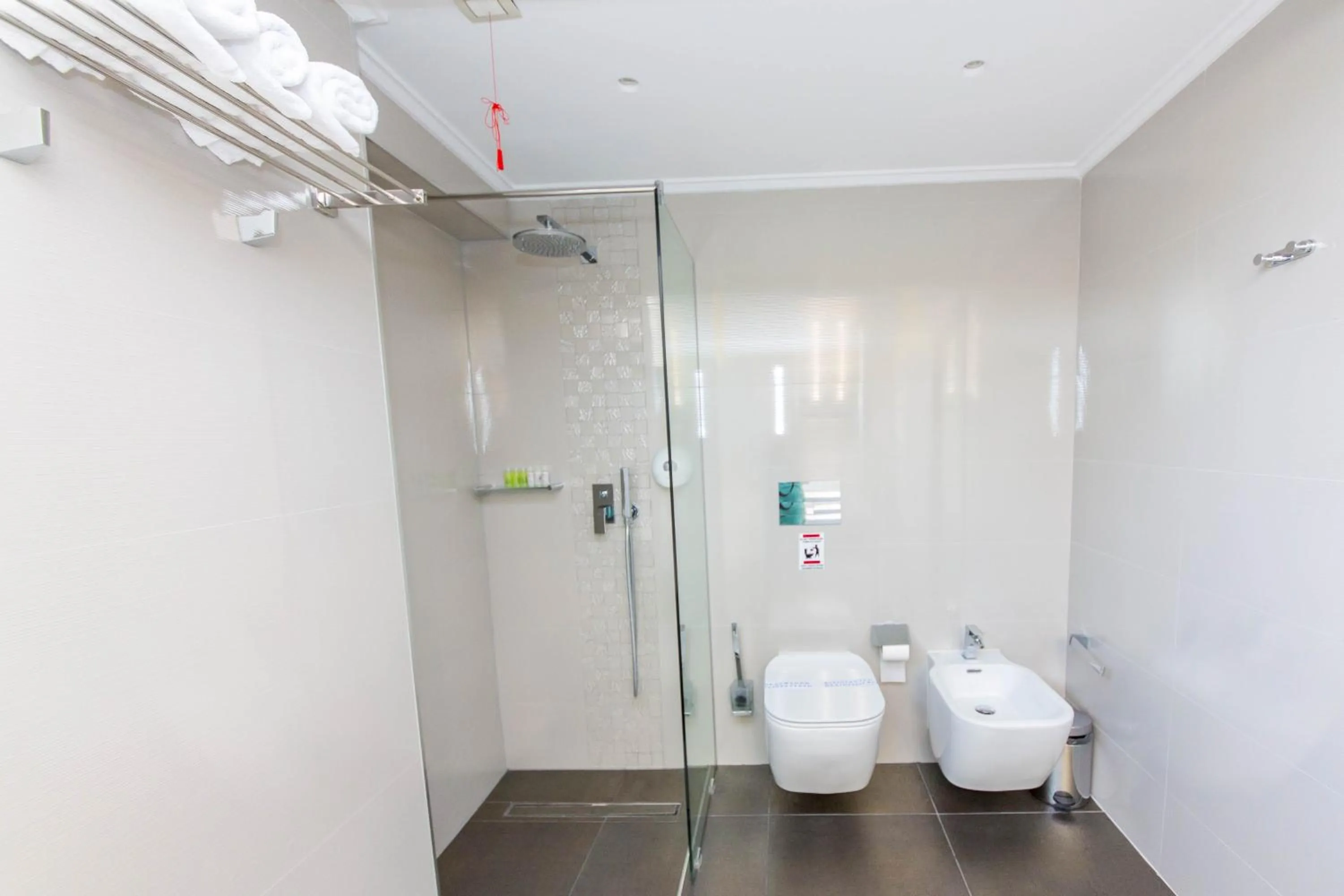 Shower in Demi Hotel