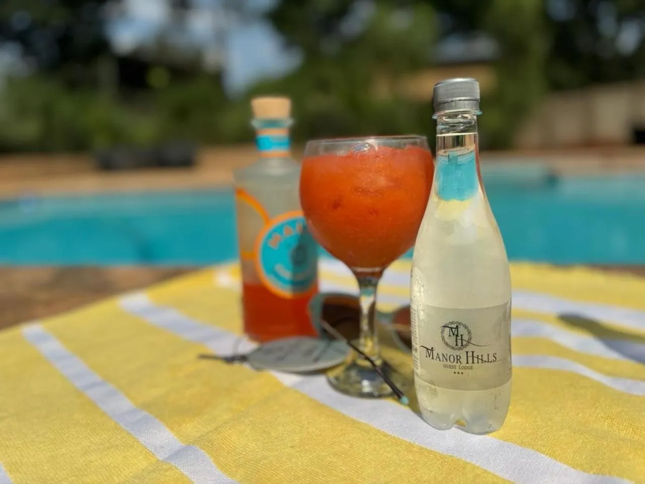 Property building in Manor Hills Guest Lodge