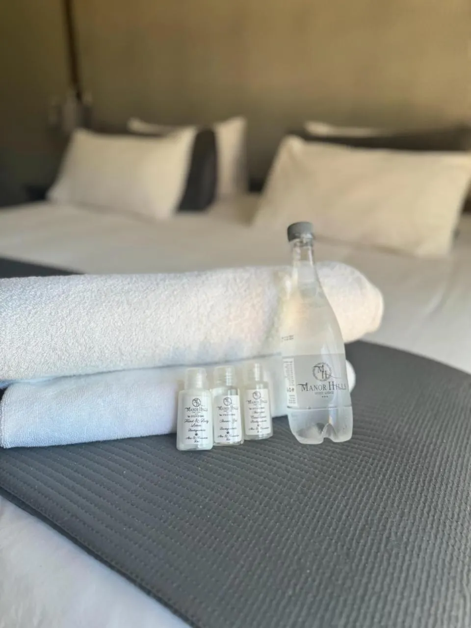 towels, Bed in Manor Hills Guest Lodge