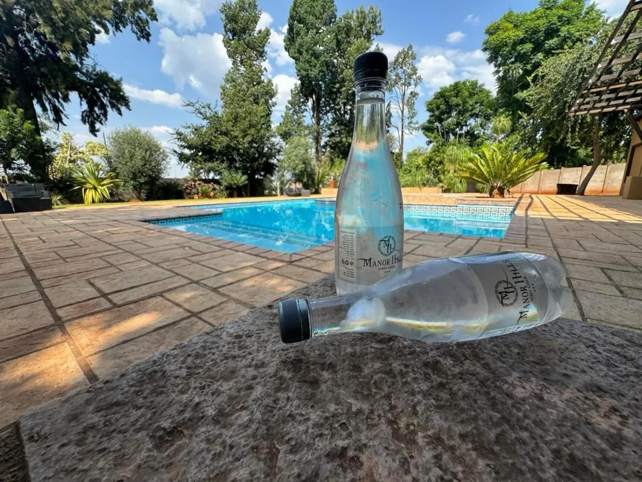 Property building in Manor Hills Guest Lodge