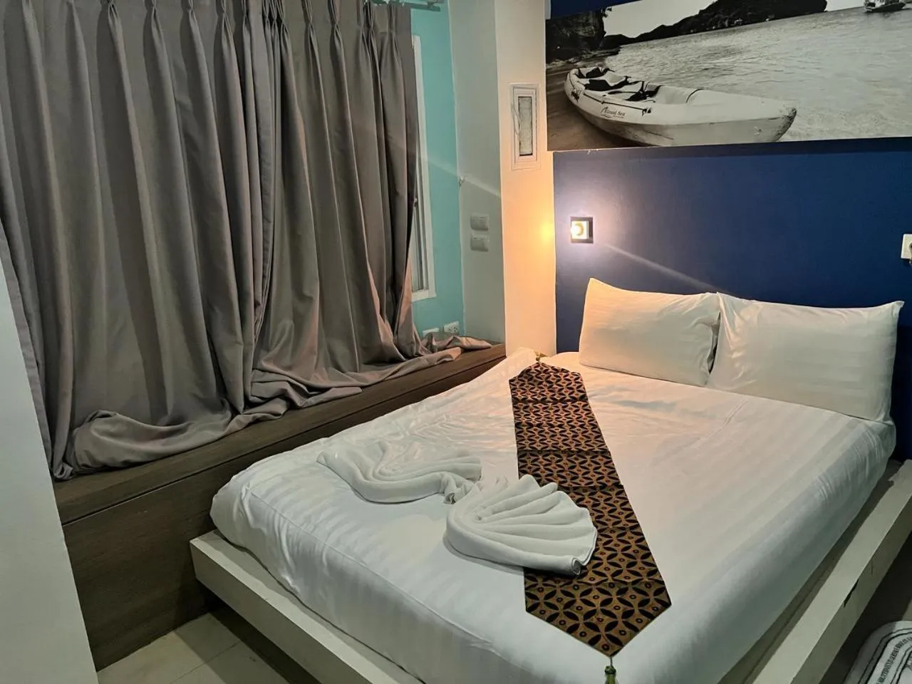 Photo of the whole room, Bed in Hotel The Journey Patong New