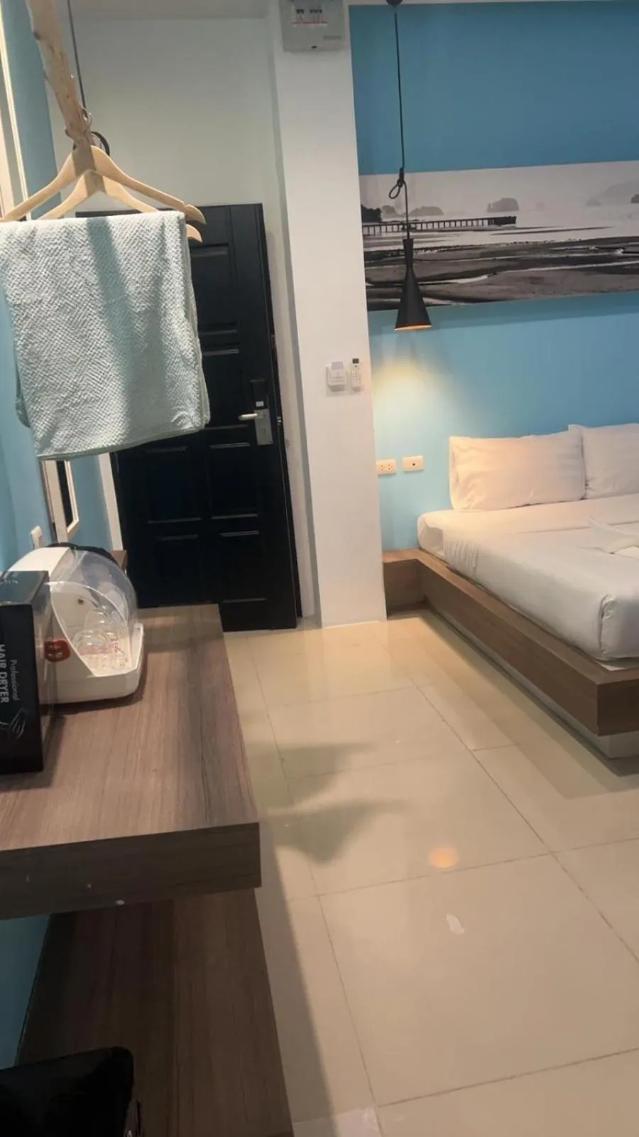 Photo of the whole room, Bed in Hotel The Journey Patong New