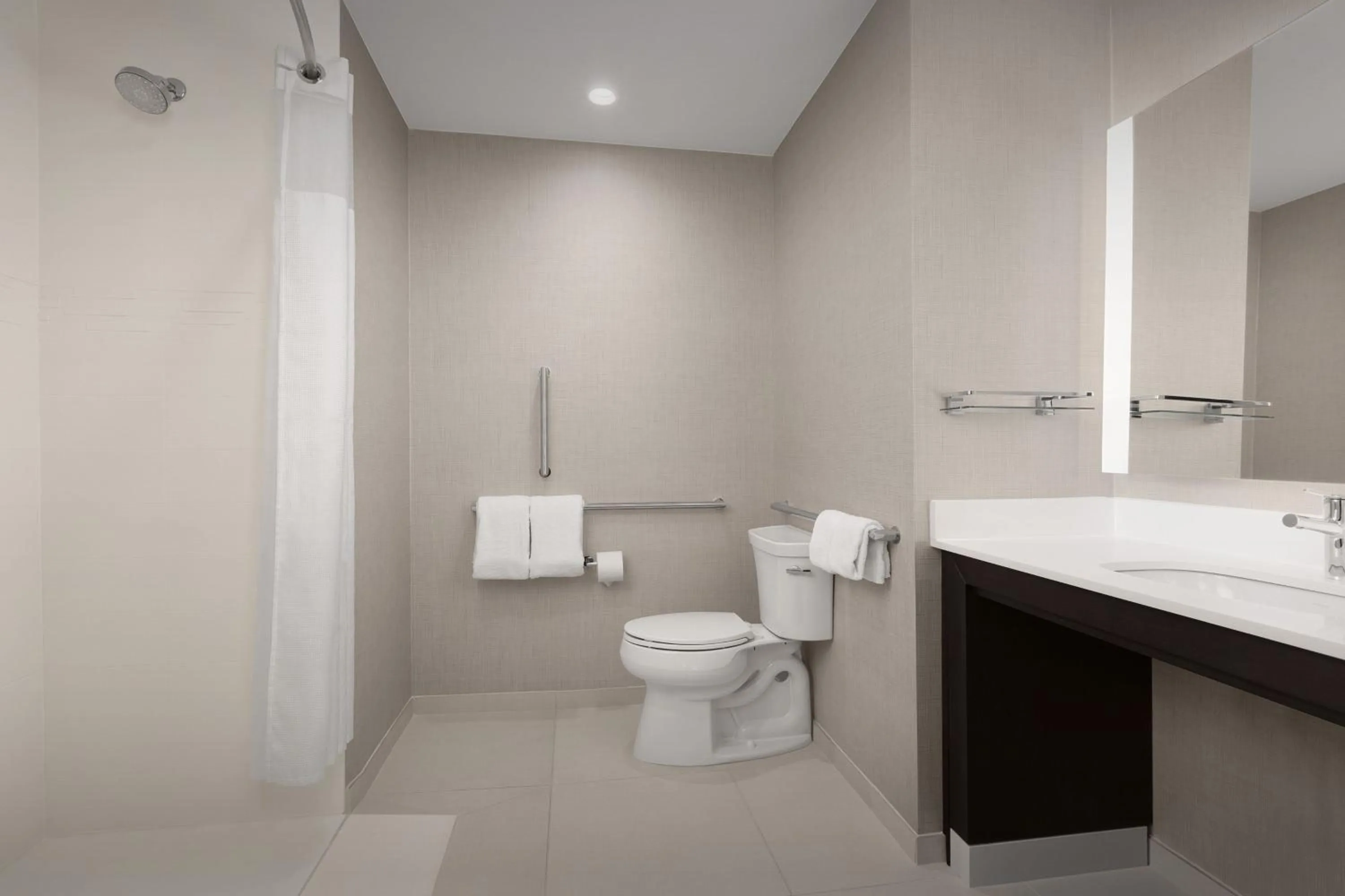 Bathroom in Residence Inn by Marriott Kenwood Cincinnati