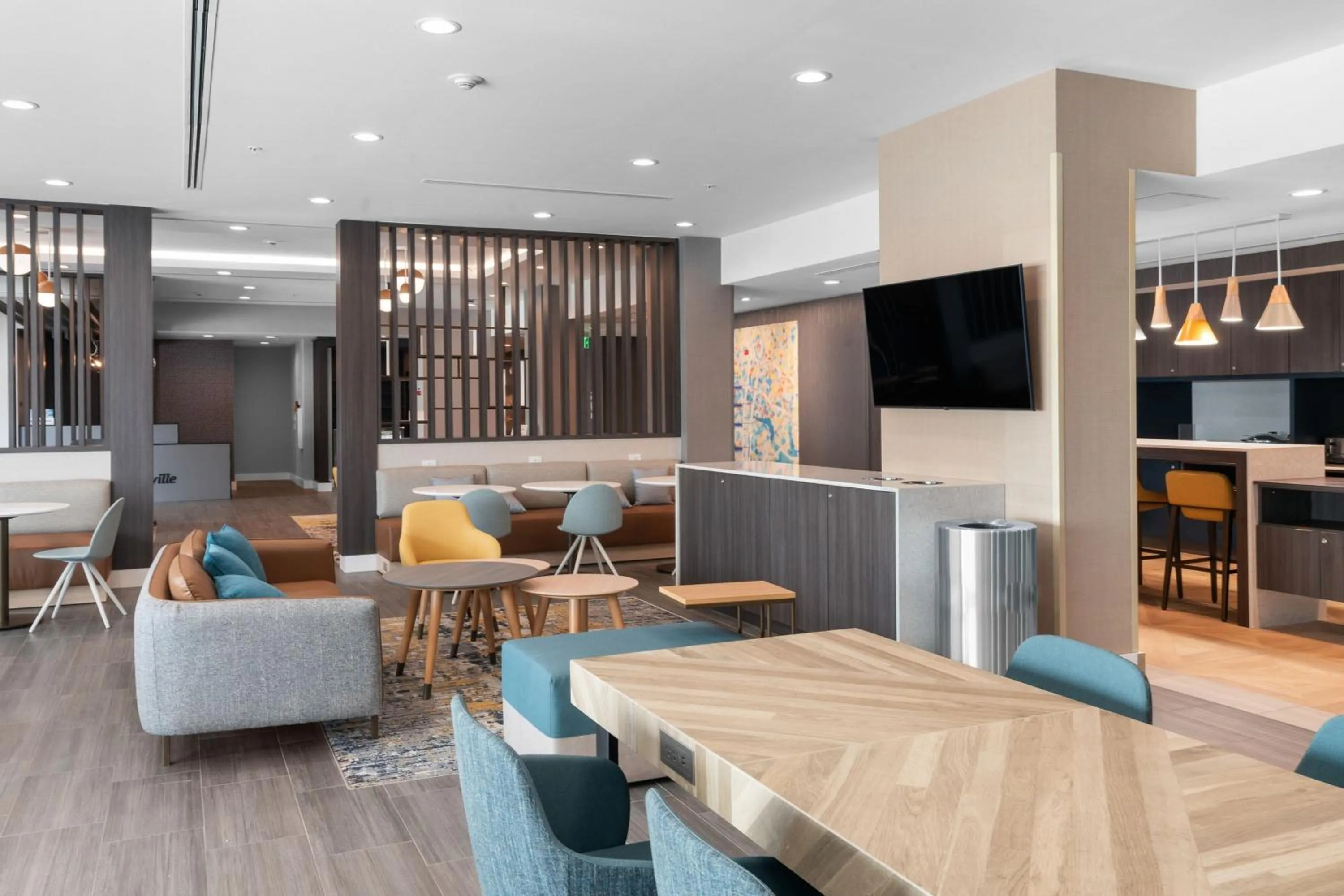 Breakfast in TownePlace Suites Jacksonville Airport