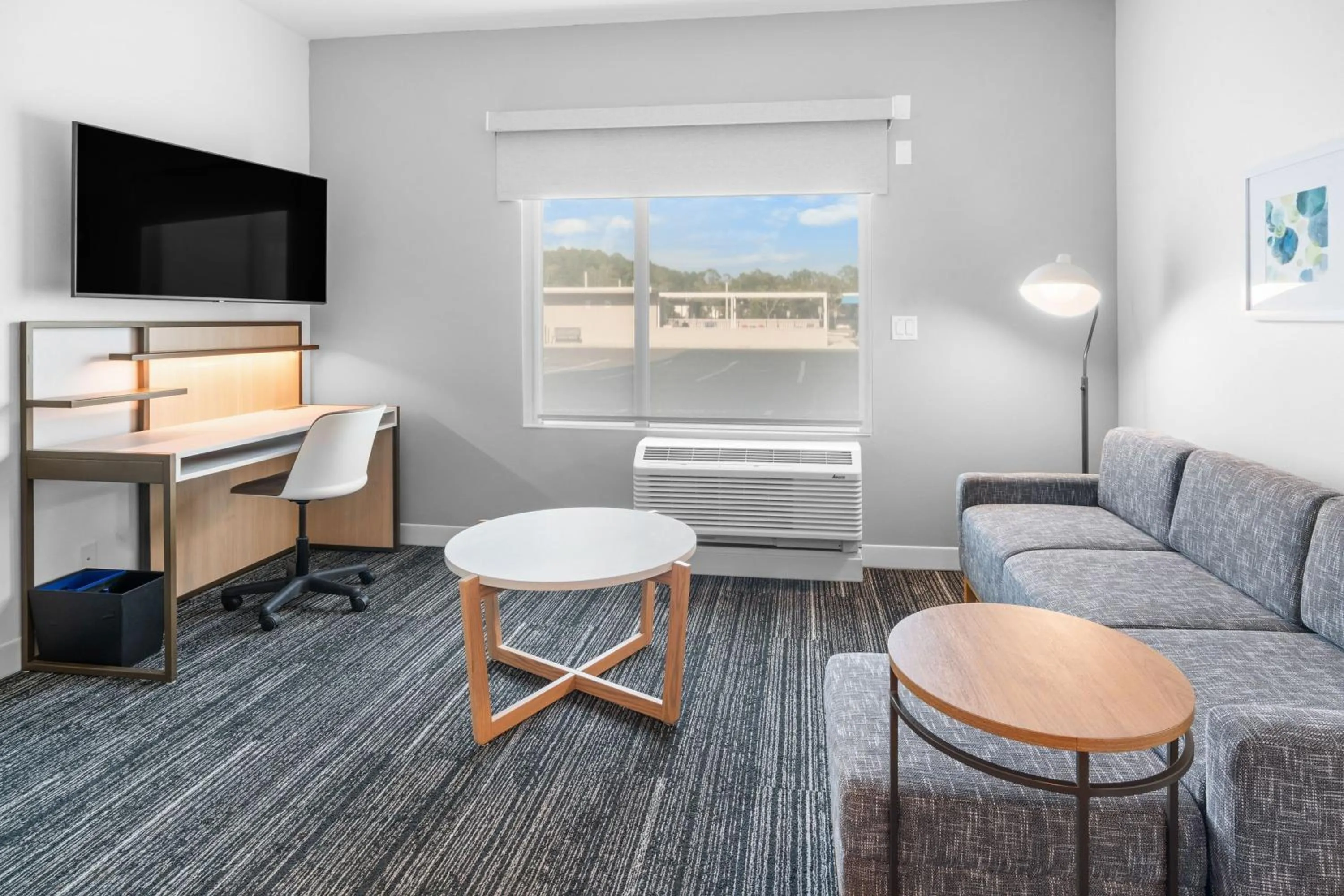 Photo of the whole room in TownePlace Suites Jacksonville Airport