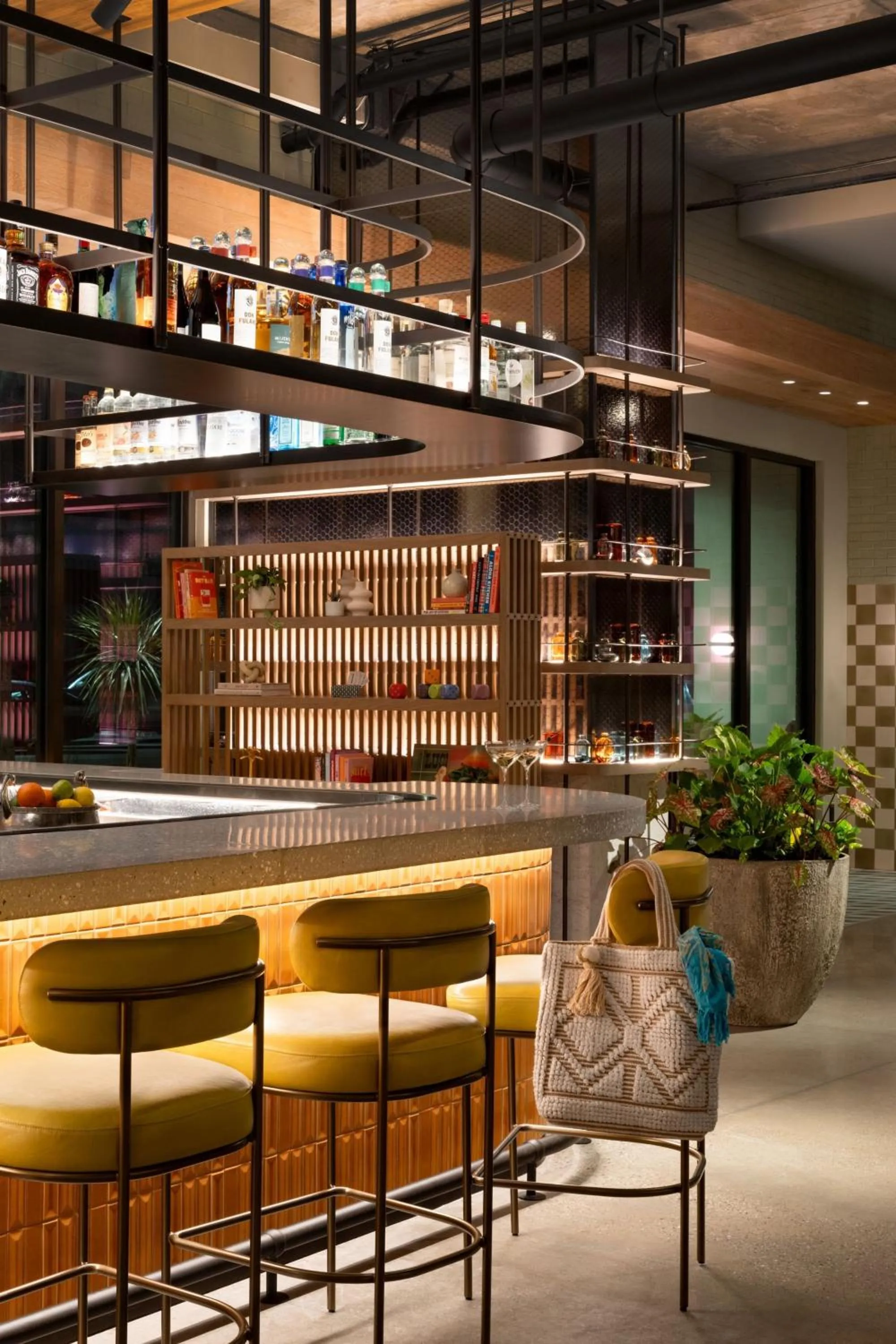 Lounge or bar in Moxy St. Petersburg Downtown