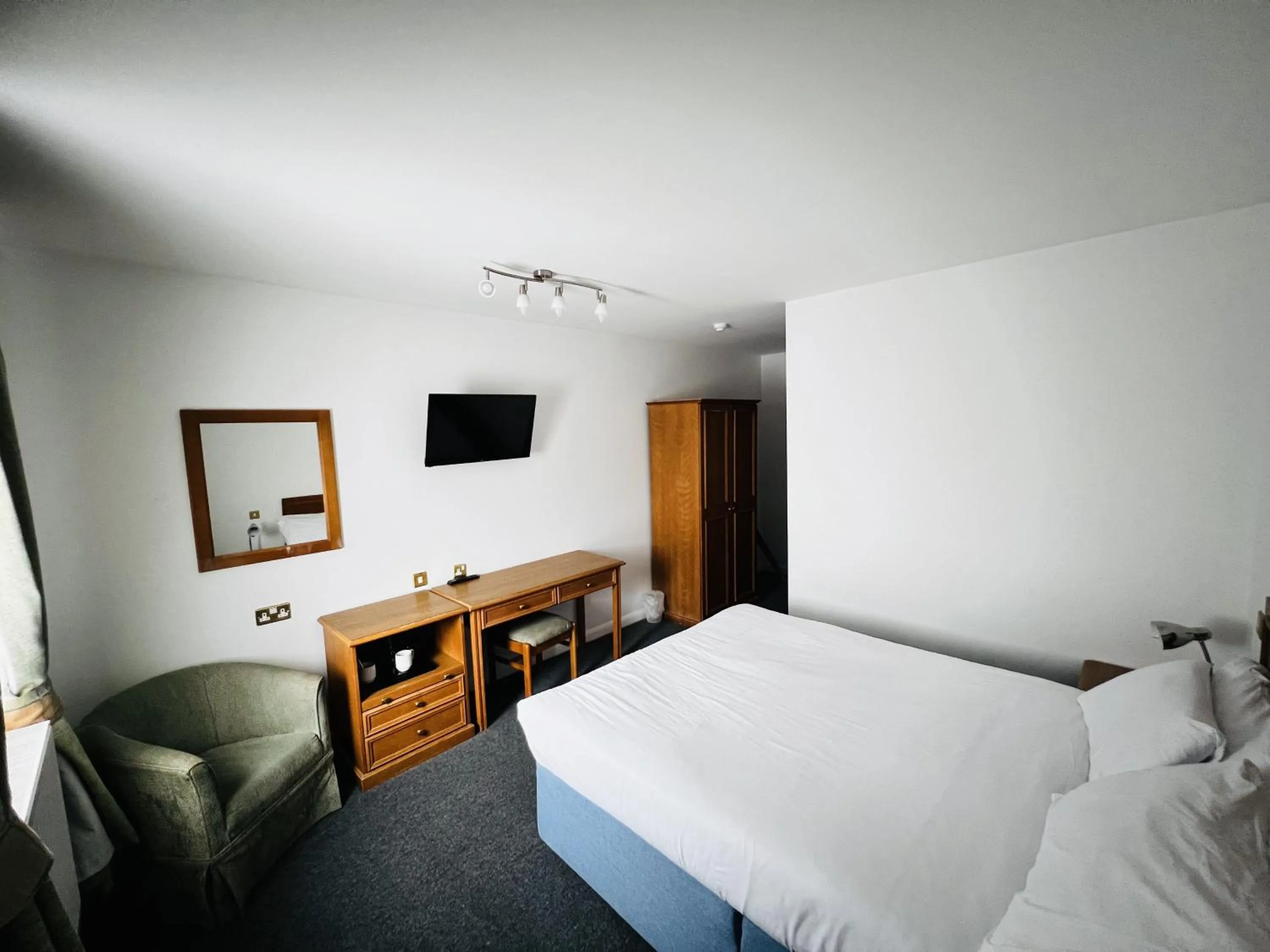 Bedroom, Bed in Ox Hotel Carlisle