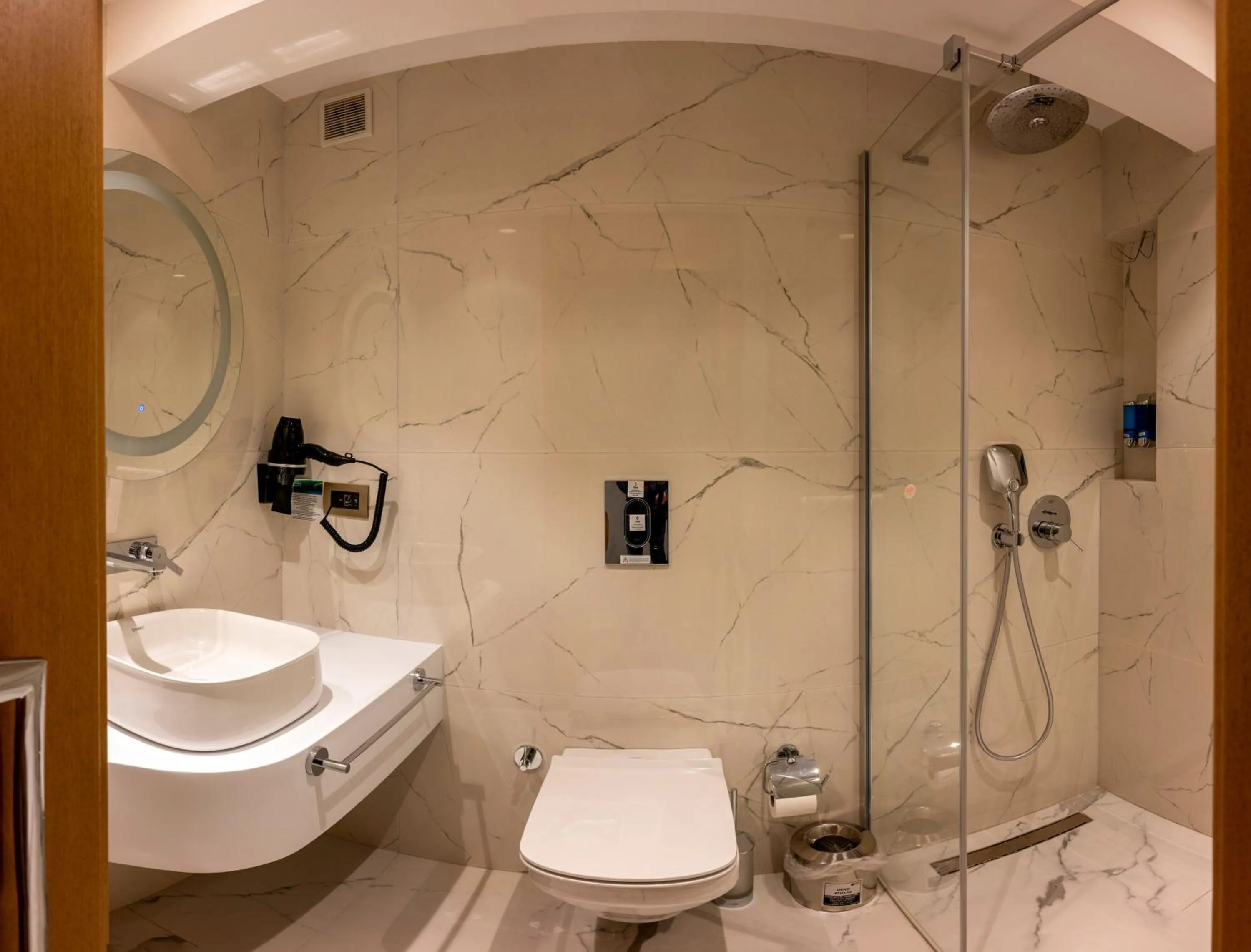 Shower in Baver Hotel