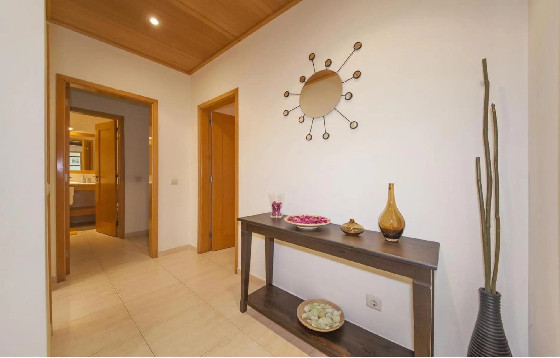 Floor plan in B44 - Alto do Quintao Central Apartment