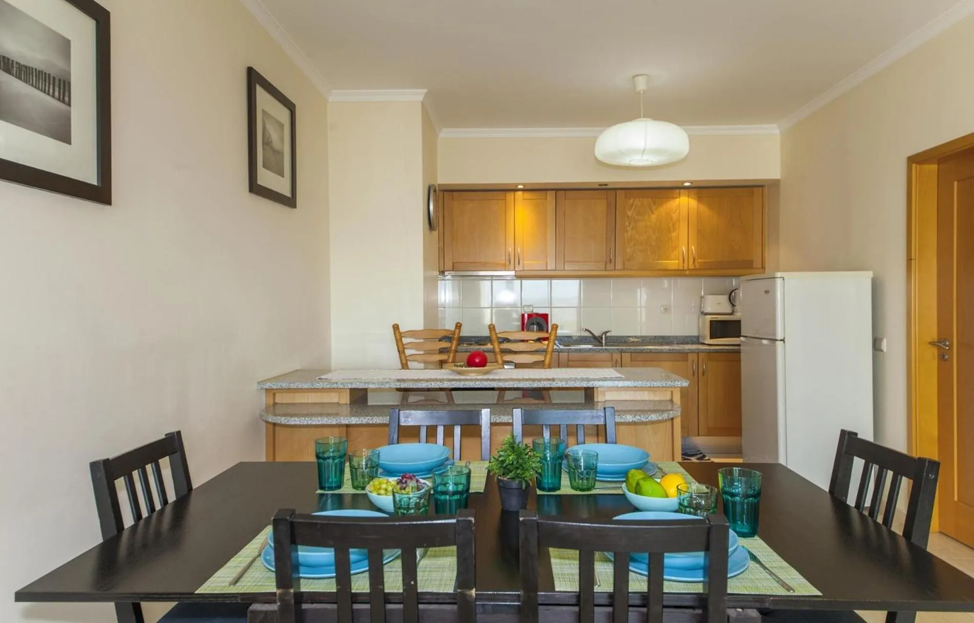 Floor plan in B44 - Alto do Quintao Central Apartment