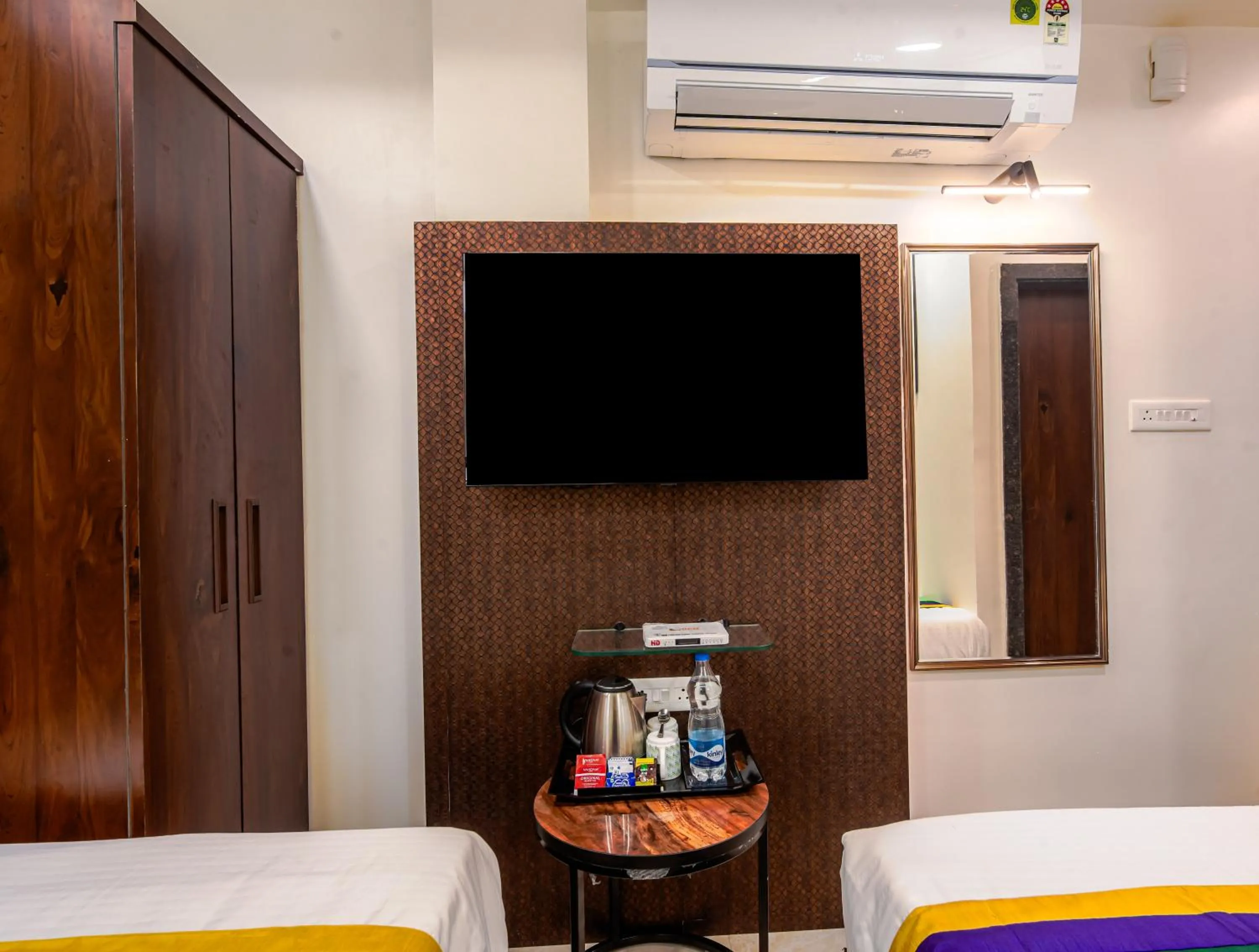 Bedroom, Bed in Treebo A1 Residency, Hingna T Point