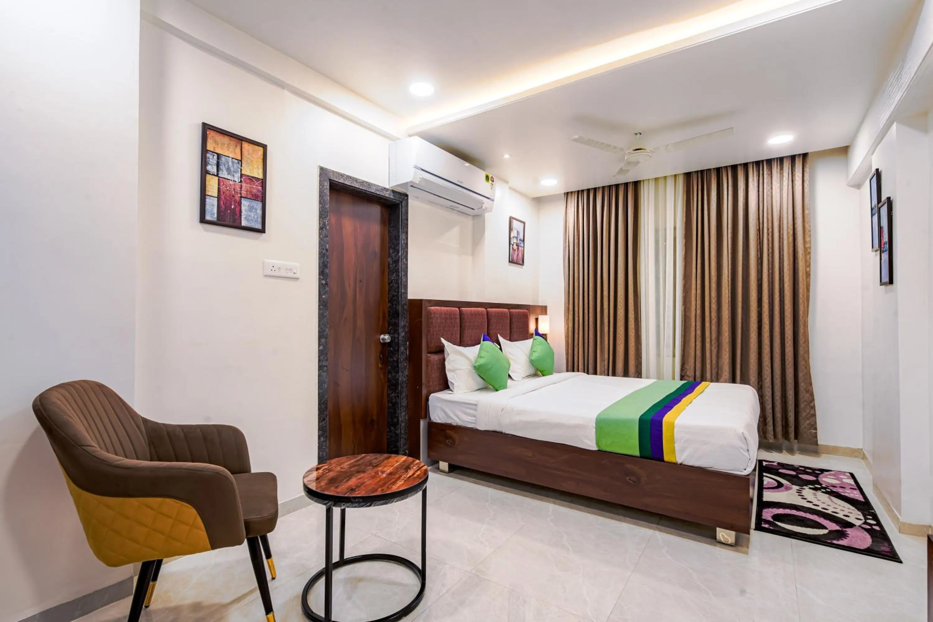 Bedroom, Bed in Treebo A1 Residency, Hingna T Point