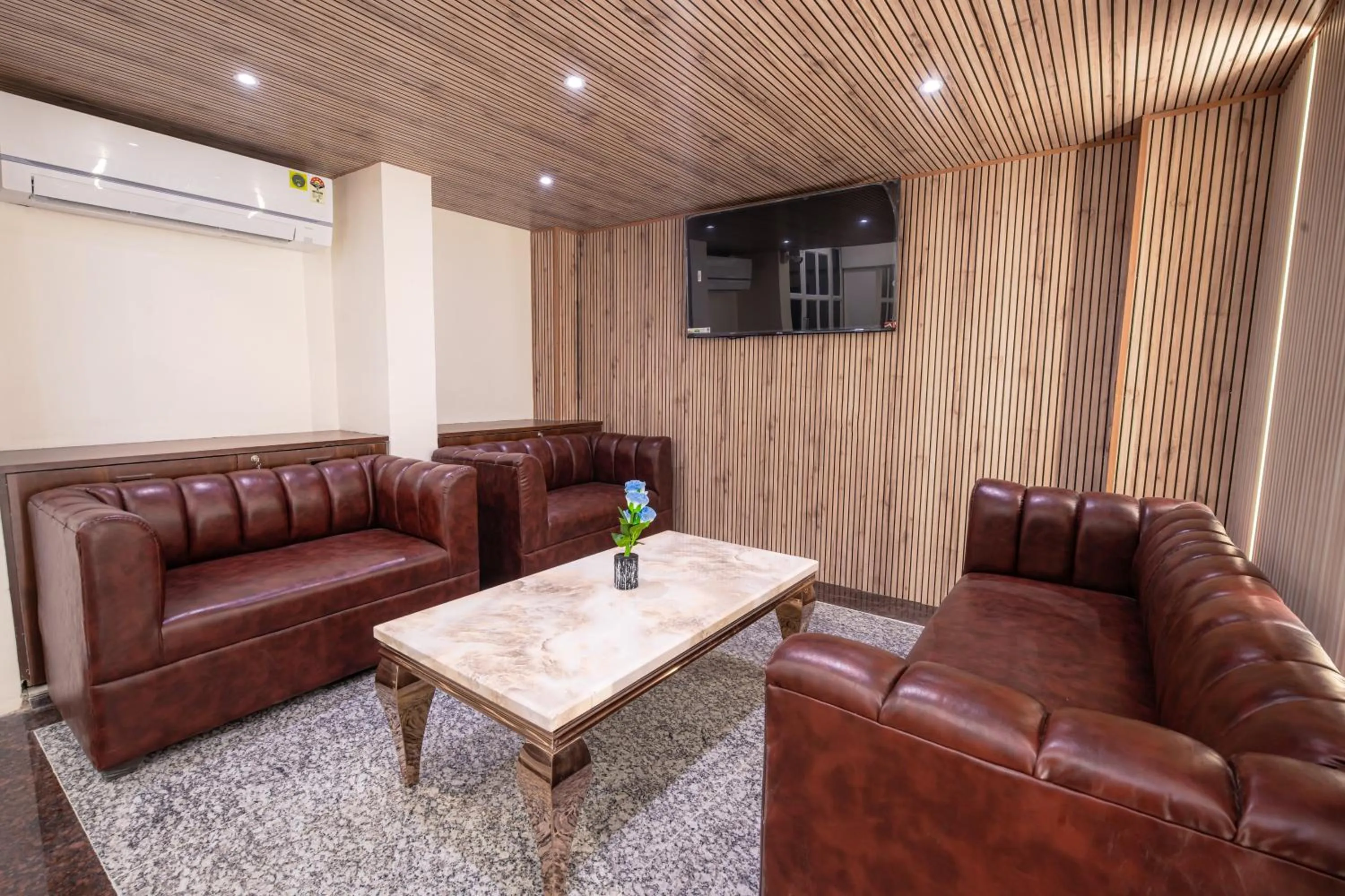 Seating area in Treebo A1 Residency, Hingna T Point
