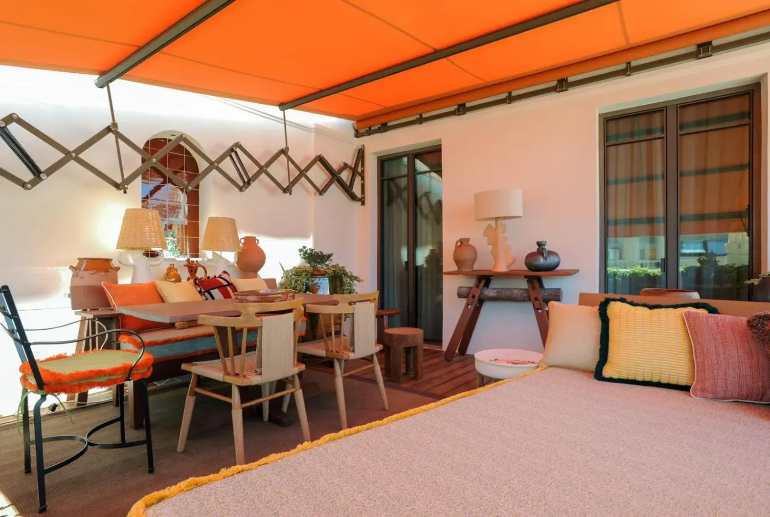 Brach Madrid - Evok Collection Brach Madrid - Evok Collection